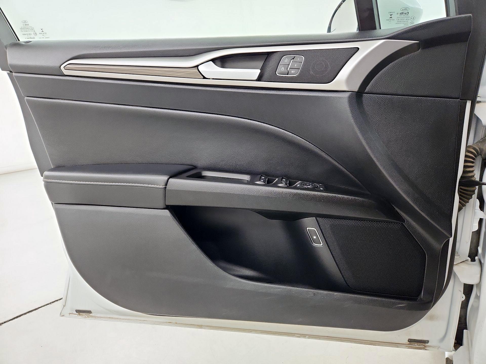 Thumbnail: 2018 Ford Fusion - 12