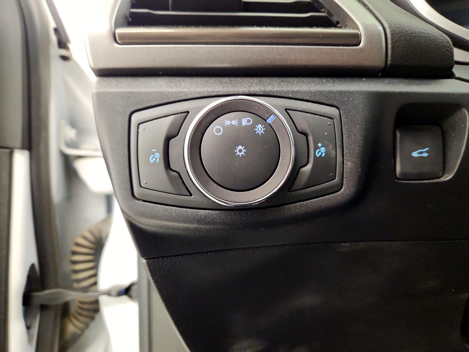 Thumbnail: 2018 Ford Fusion - 13