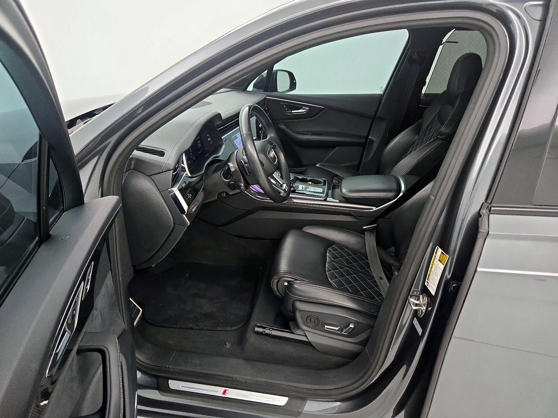 Thumbnail: 2024 Audi SQ7 - 11