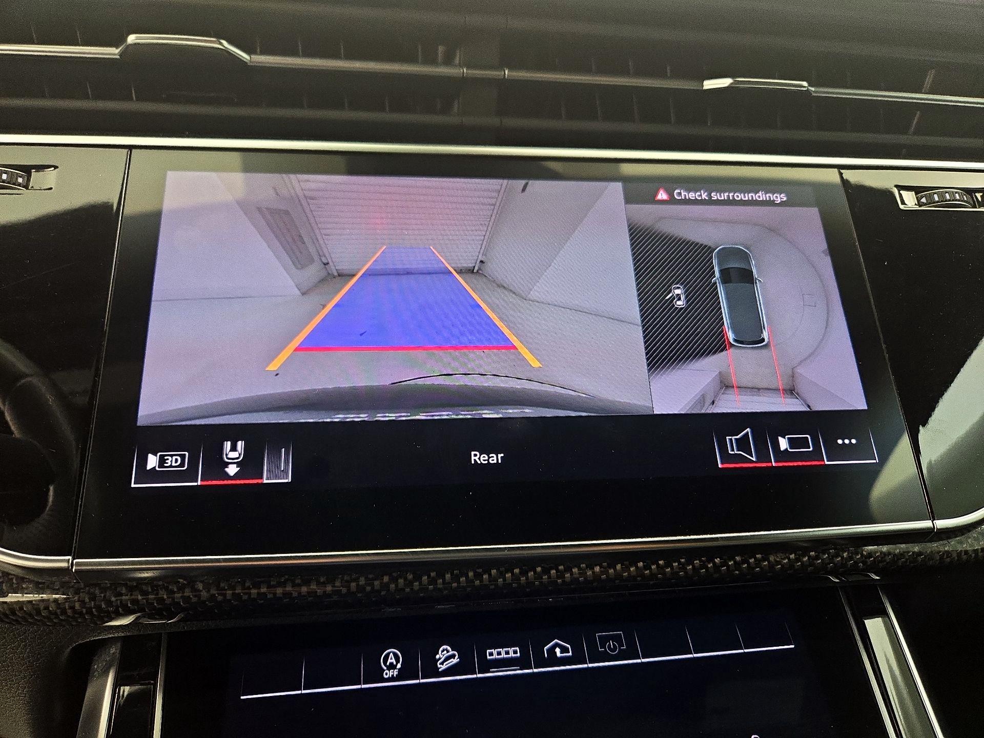 Thumbnail: 2024 Audi SQ7 - 15