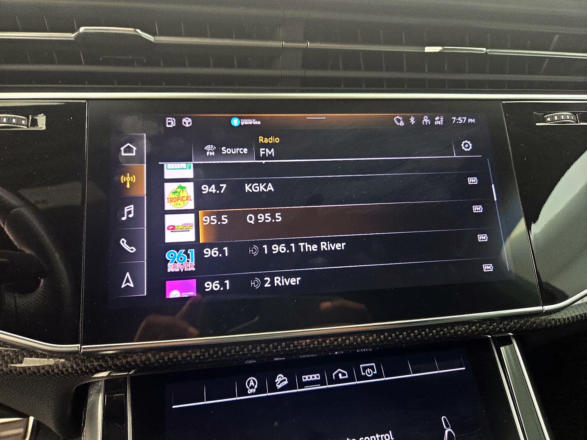 Thumbnail: 2024 Audi SQ7 - 16