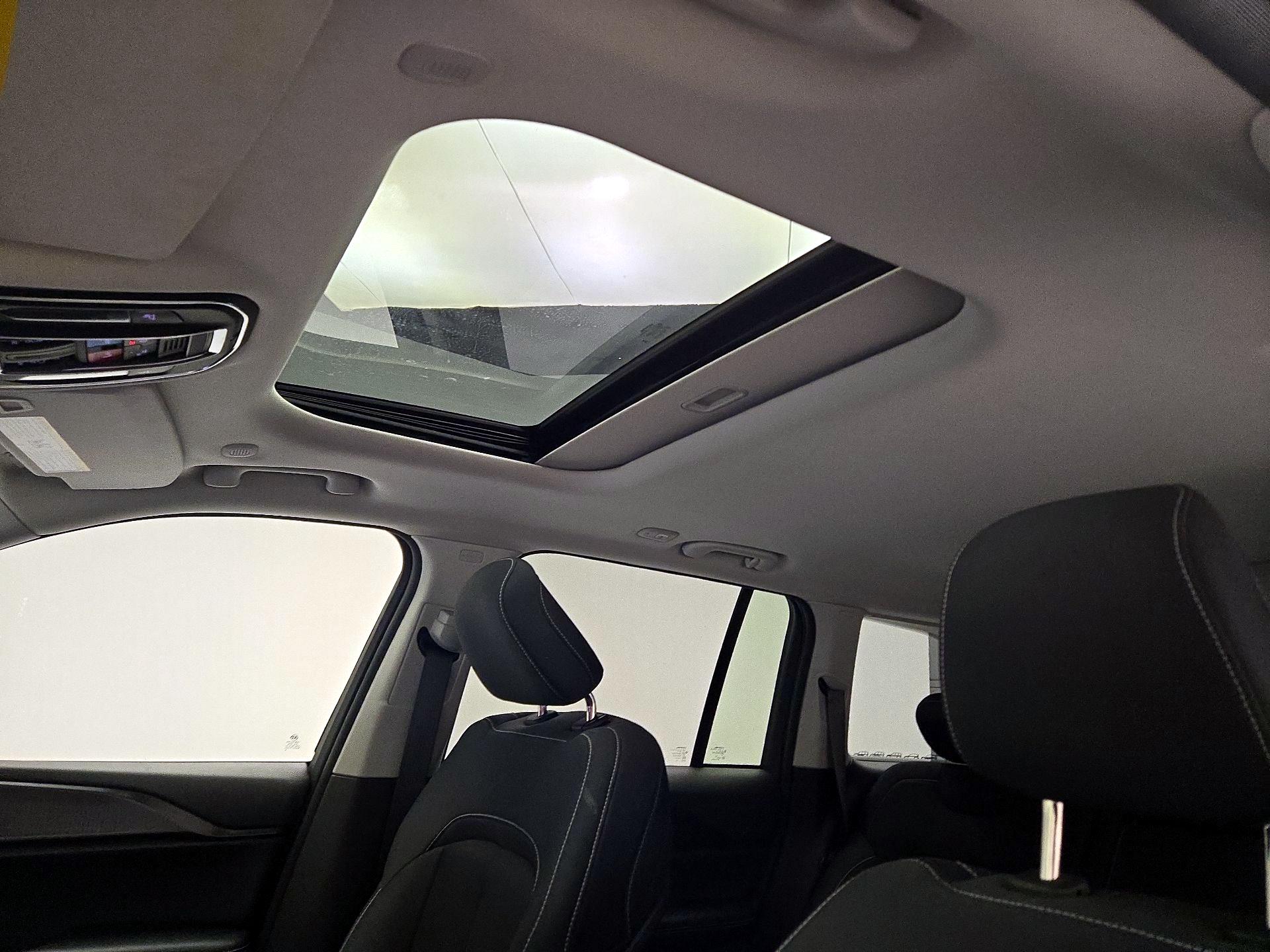 Thumbnail: 2023 Jeep Grand Cherokee - 19