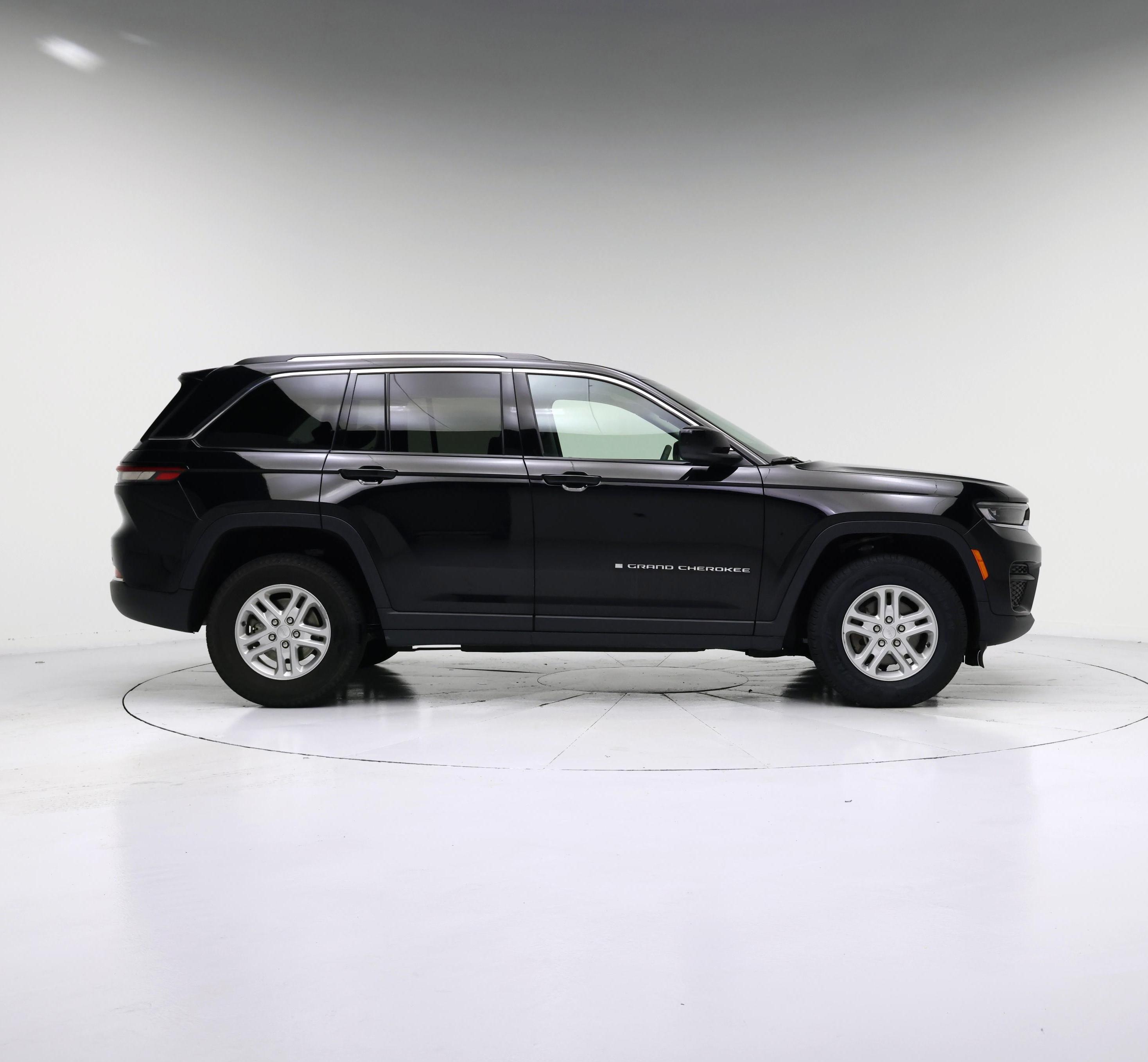 Thumbnail: 2023 Jeep Grand Cherokee - 7