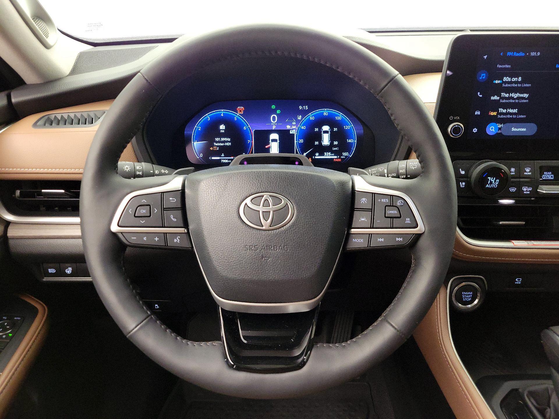 Thumbnail: 2025 Toyota Grand Highlander - 10