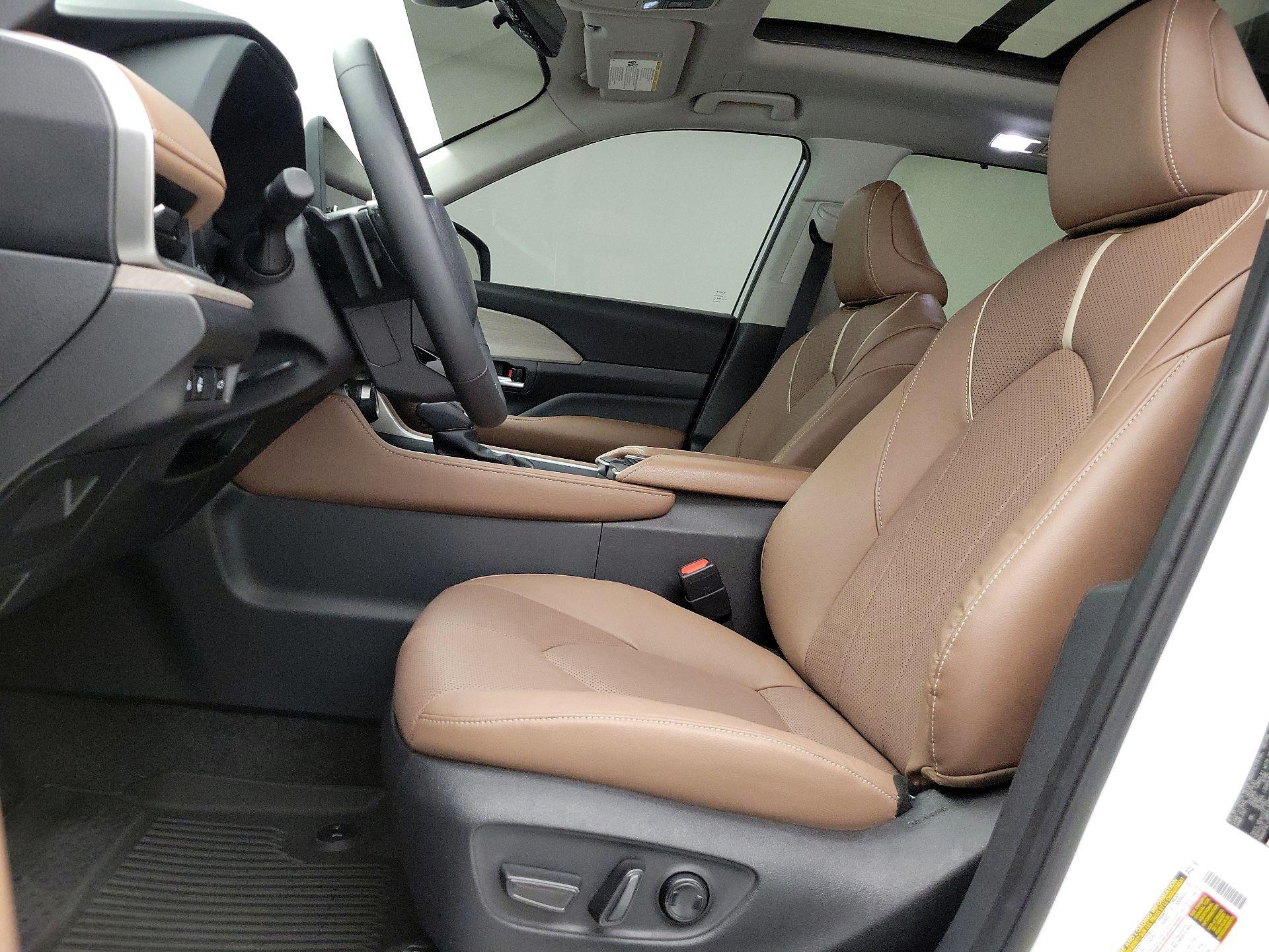 Thumbnail: 2025 Toyota Grand Highlander - 11