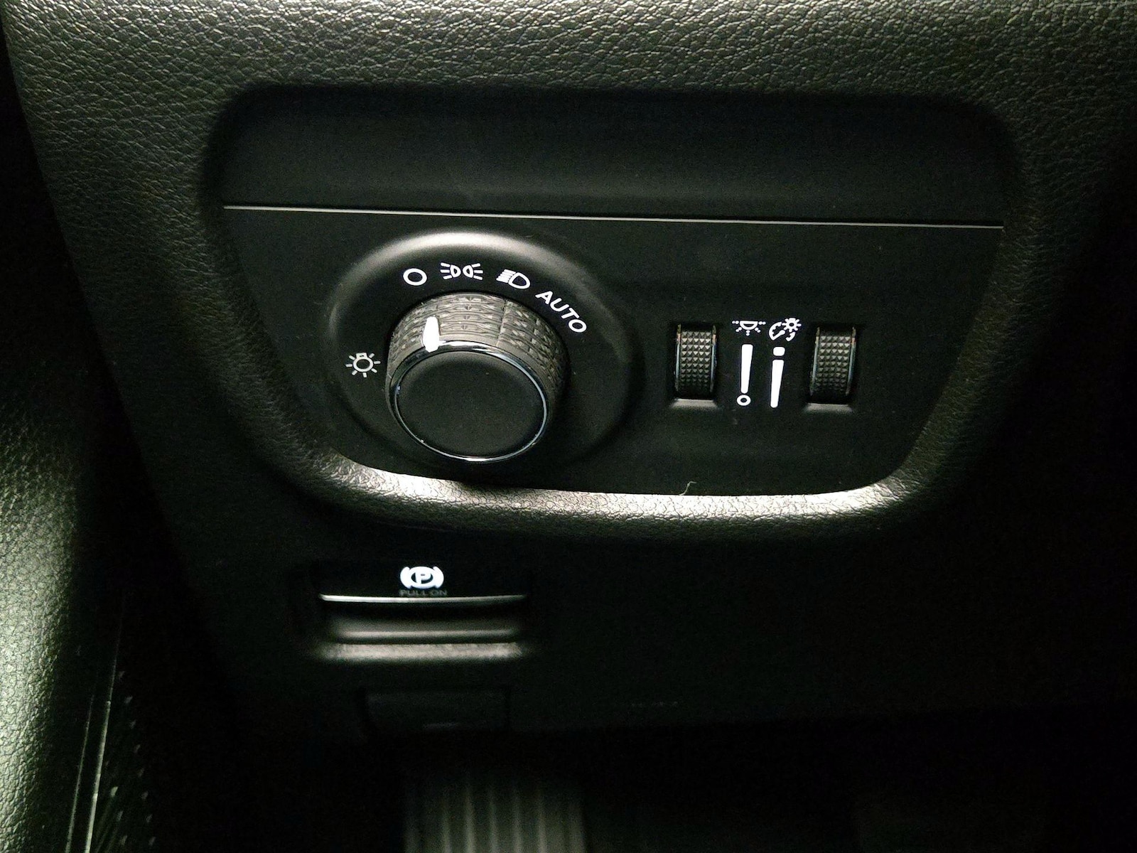 2023 Jeep Grand Cherokee Altitude - Photo 14