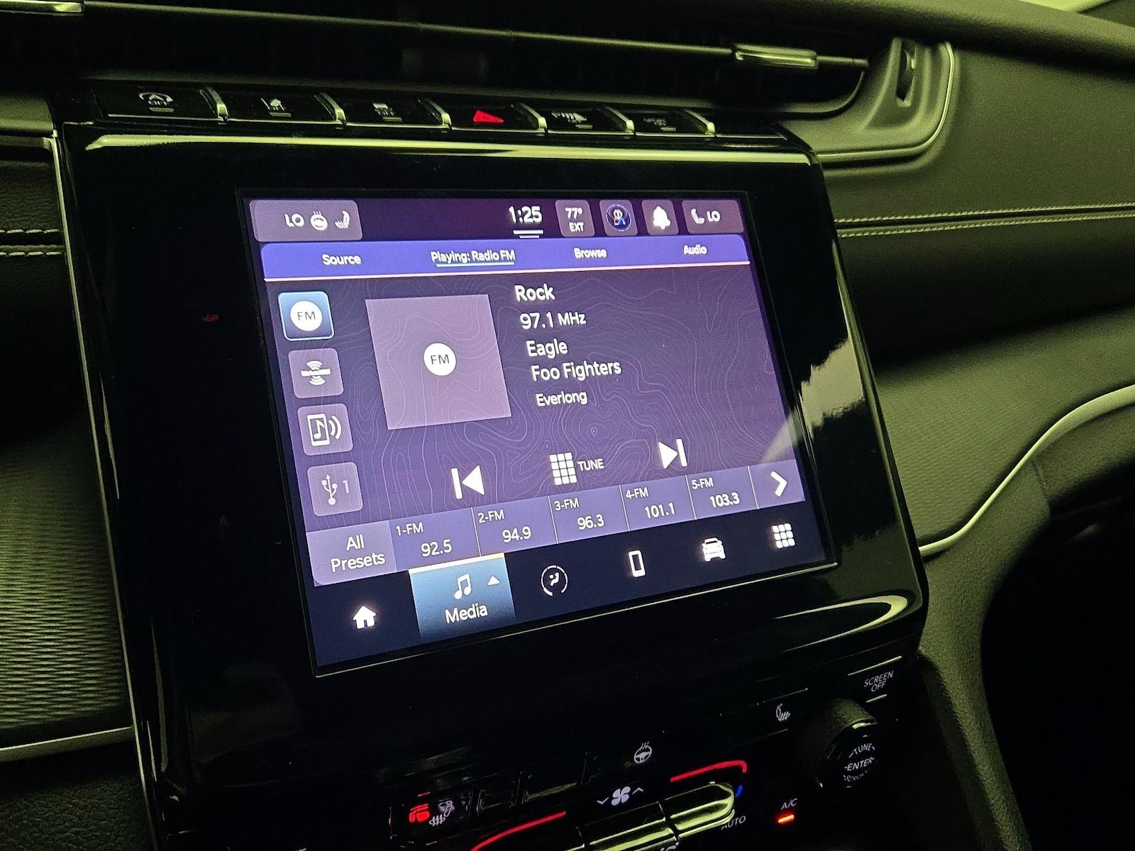 2023 Jeep Grand Cherokee Altitude - Photo 17