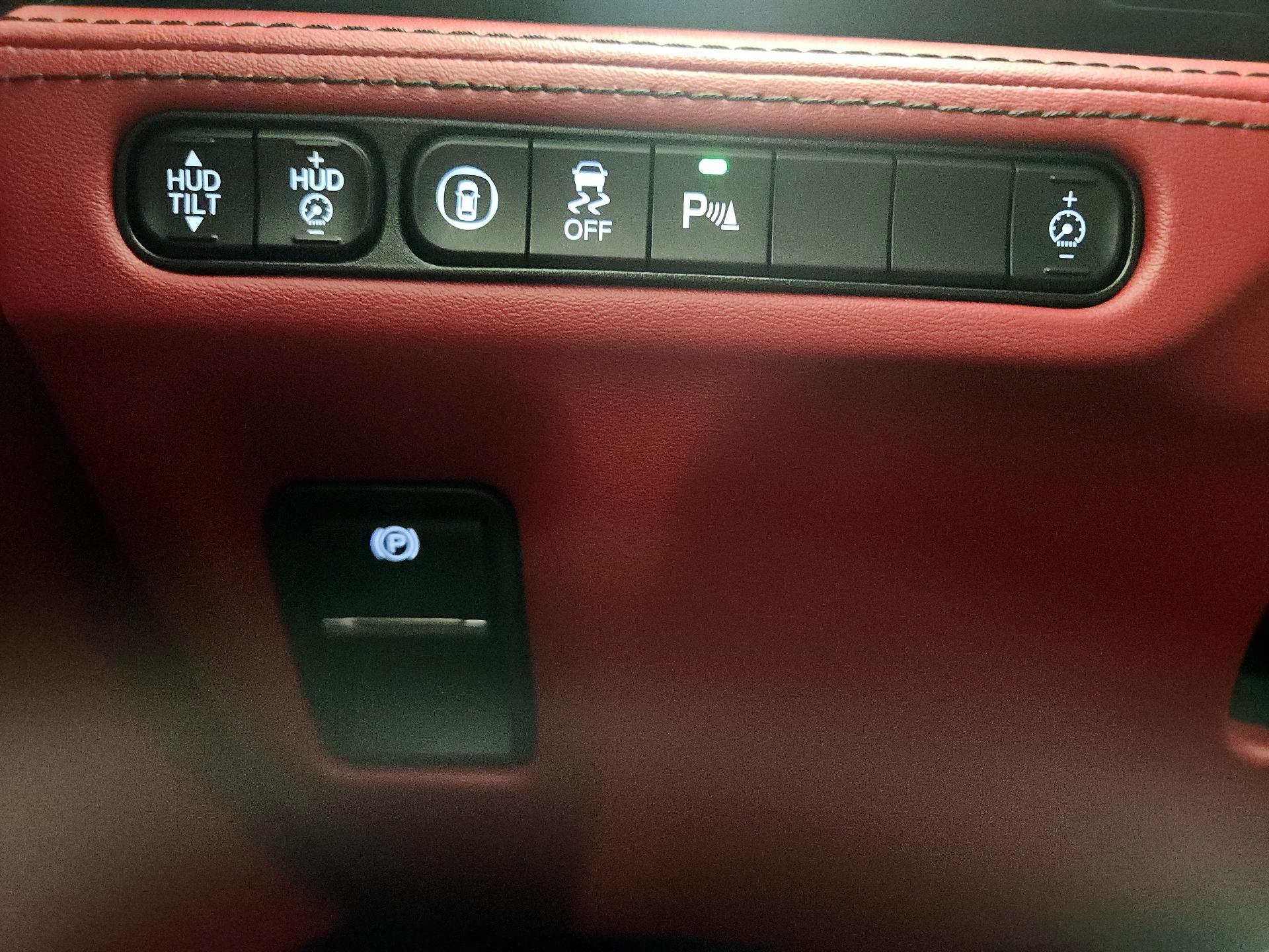 Thumbnail: 2023 Acura MDX - 13