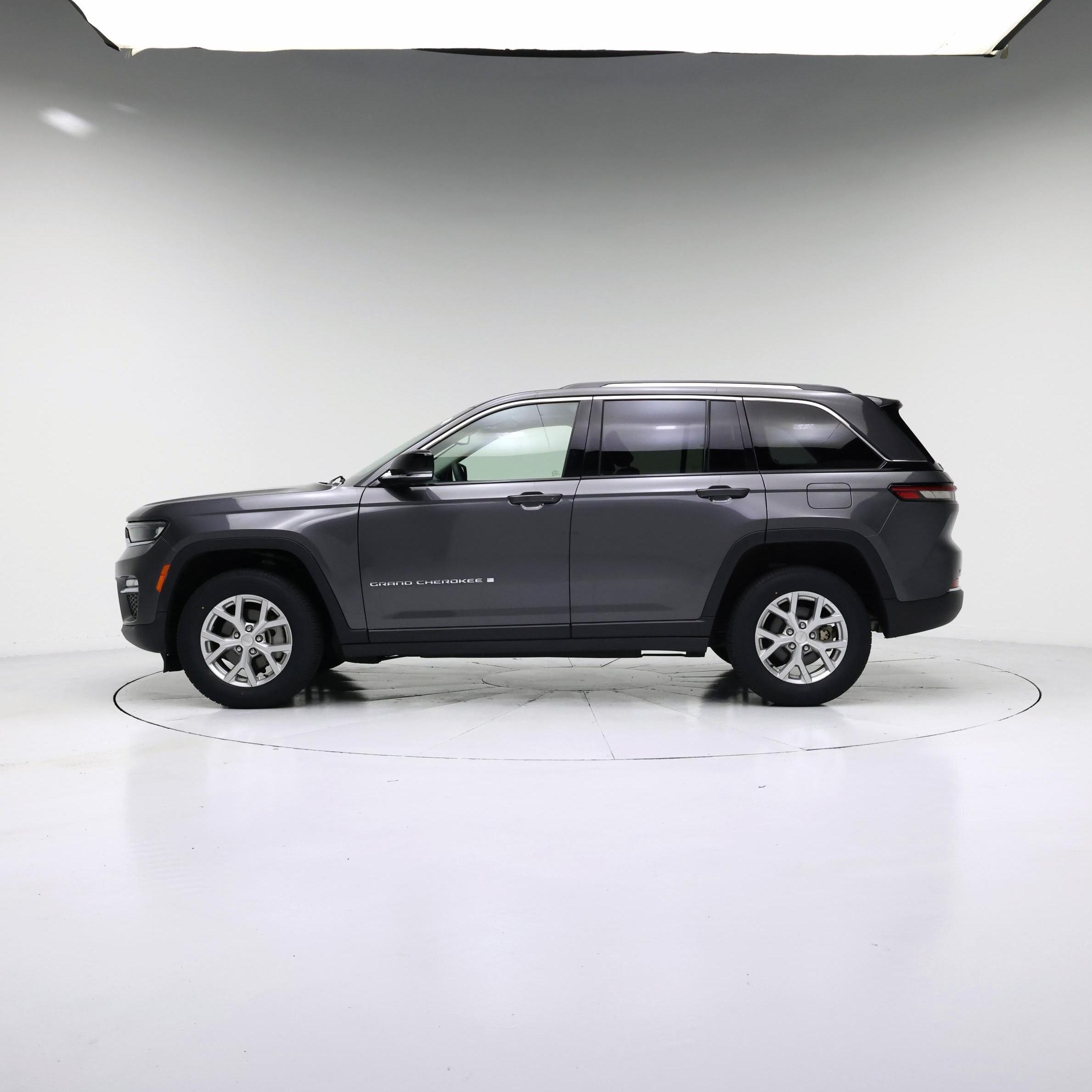 Thumbnail: 2023 Jeep Grand Cherokee - 3