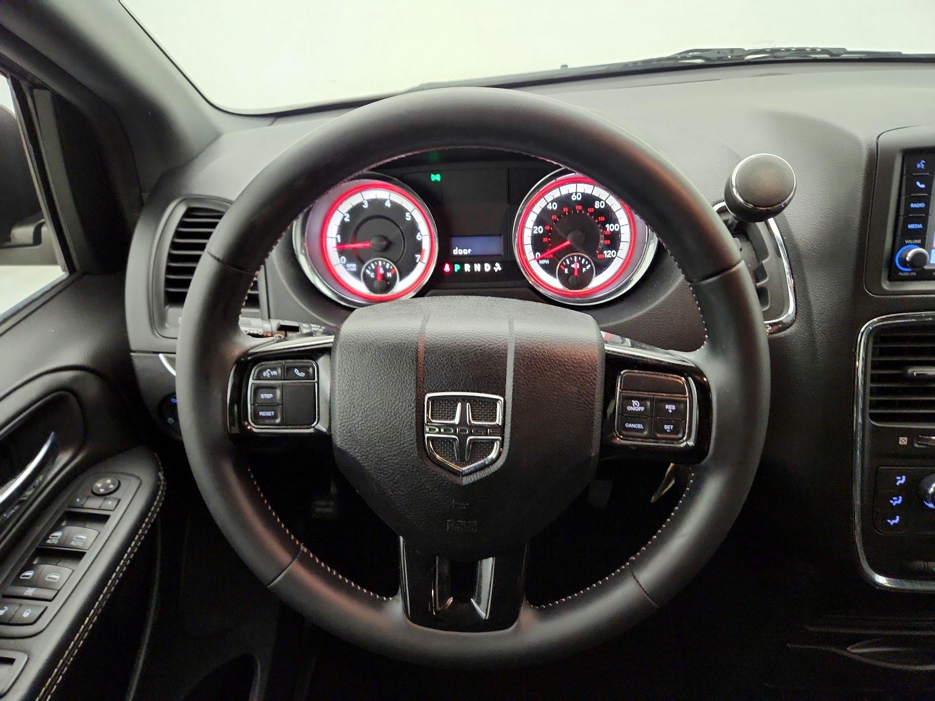 Thumbnail: 2017 Dodge Grand Caravan - 10