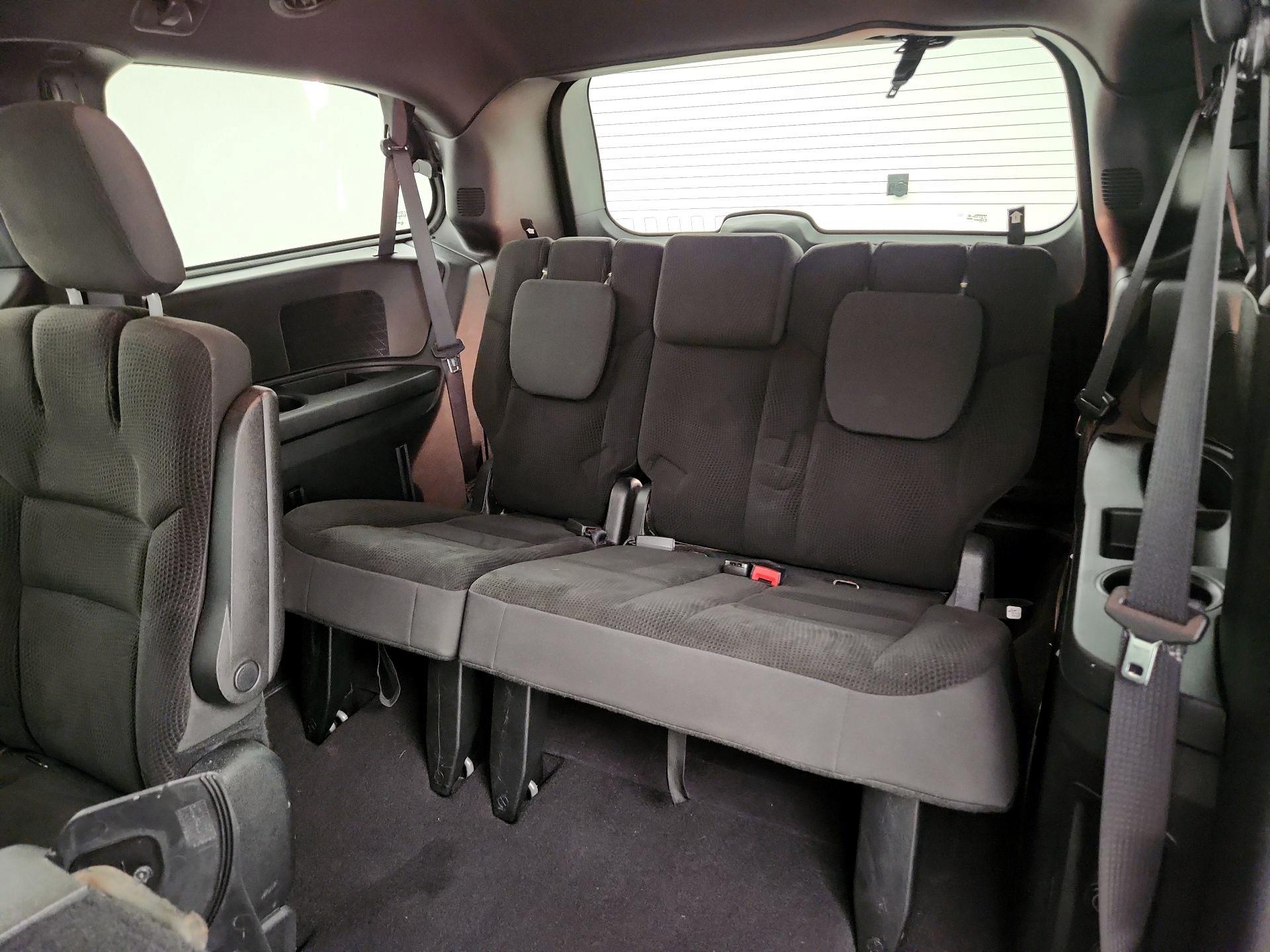 Thumbnail: 2017 Dodge Grand Caravan - 20