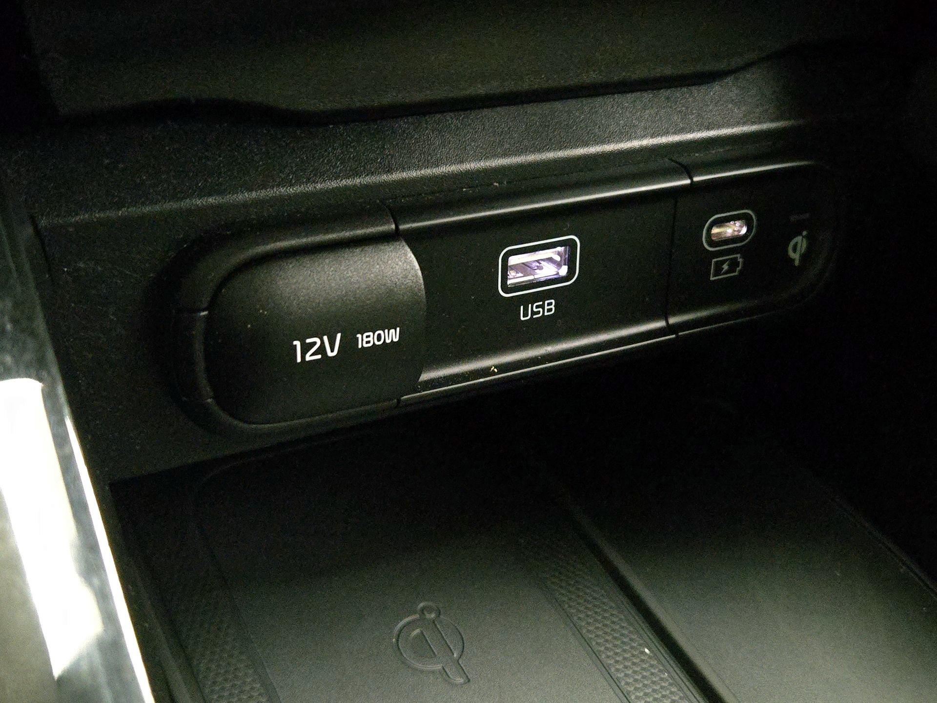 Thumbnail: 2023 Kia Telluride - 19