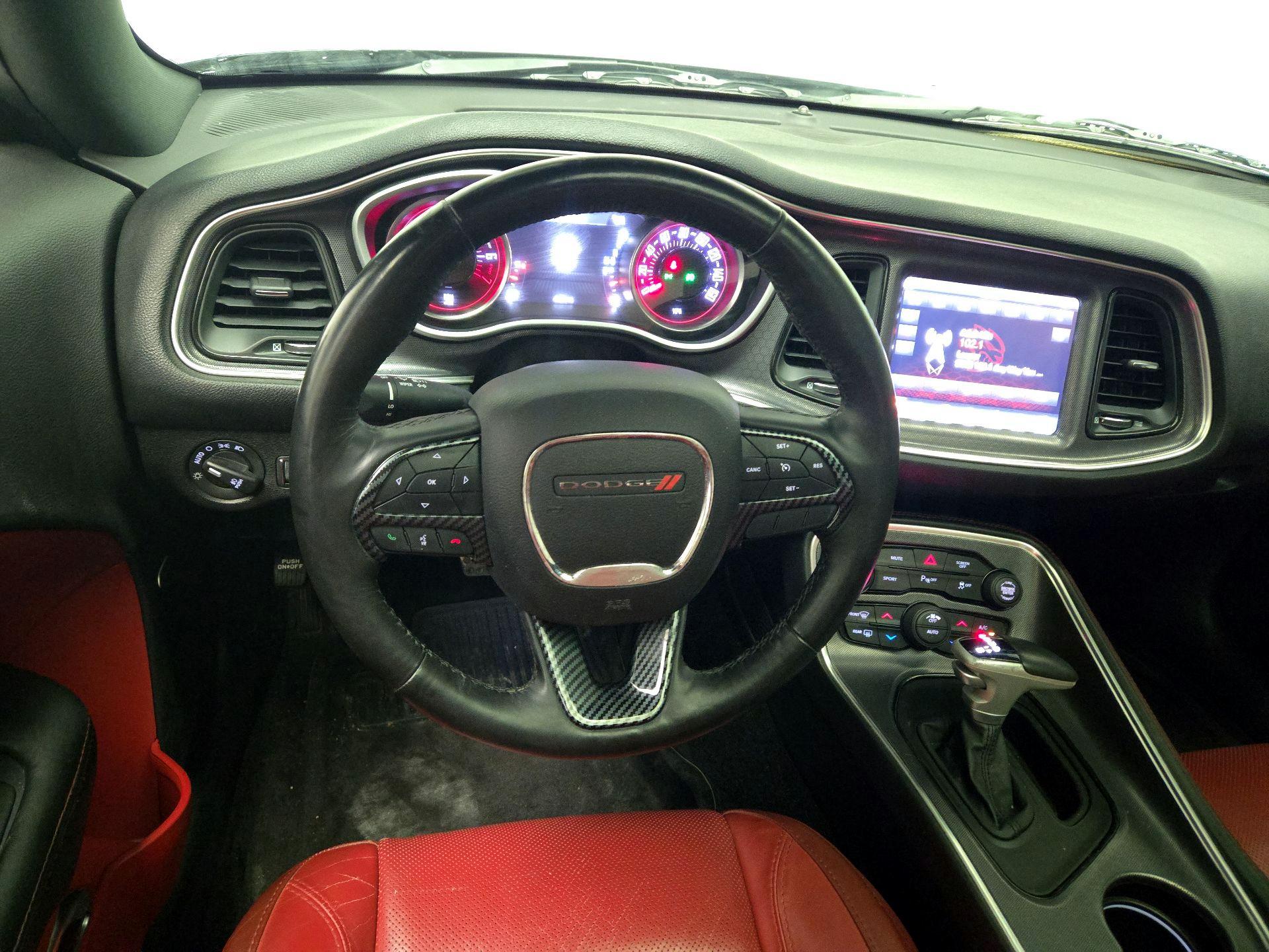 Thumbnail: 2018 Dodge Challenger - 10