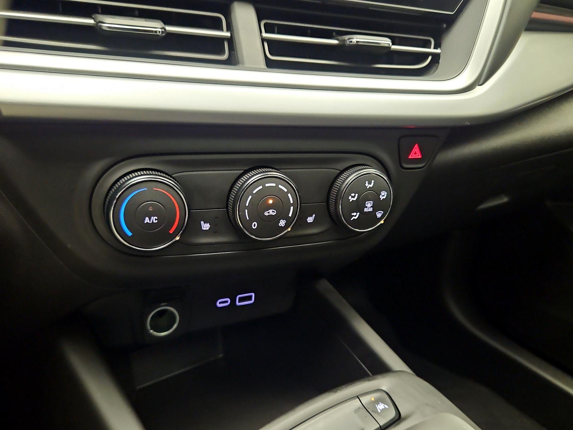 Thumbnail: 2025 Chevrolet Trax - 16