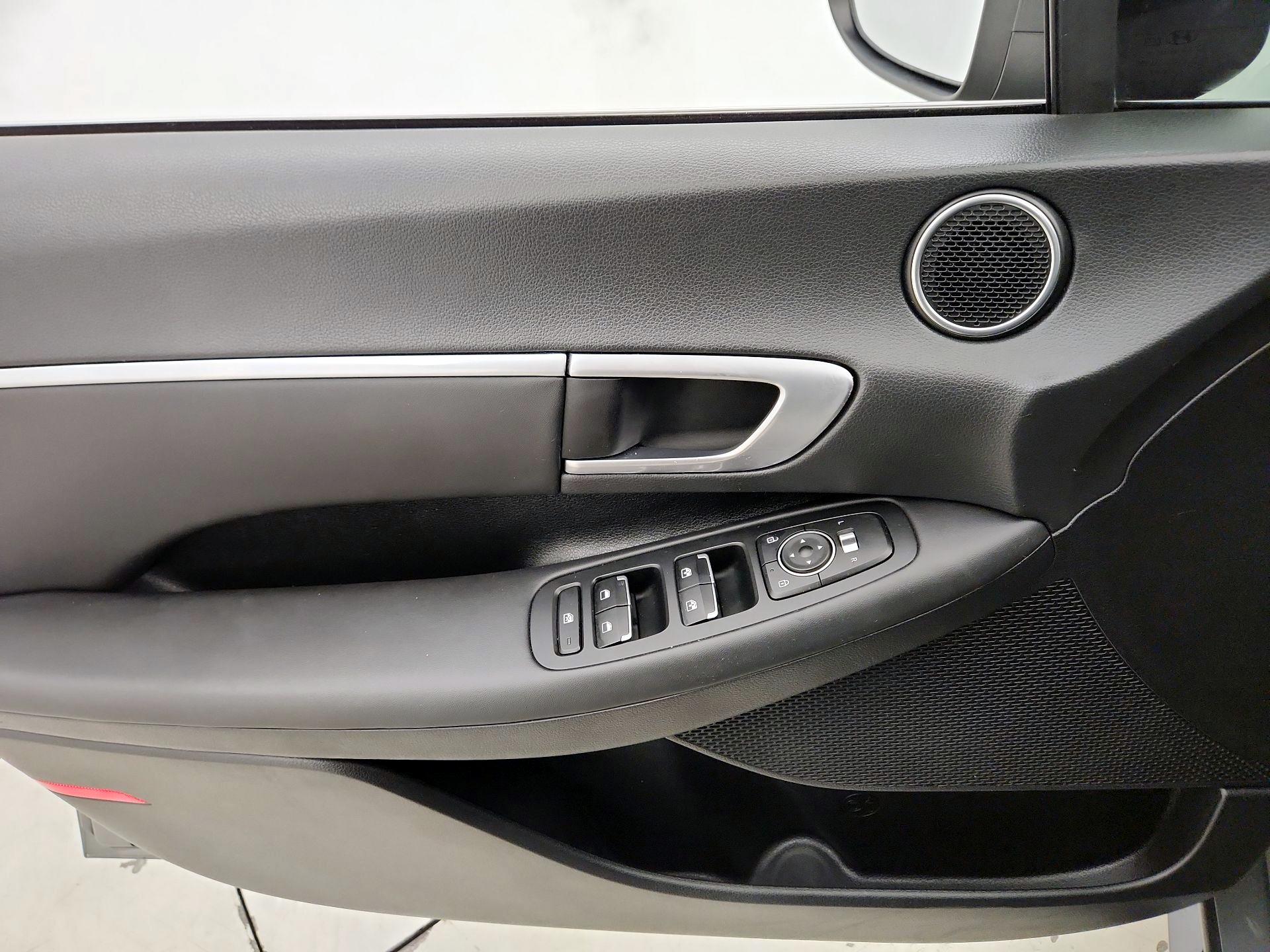 Thumbnail: 2021 Hyundai Sonata - 12