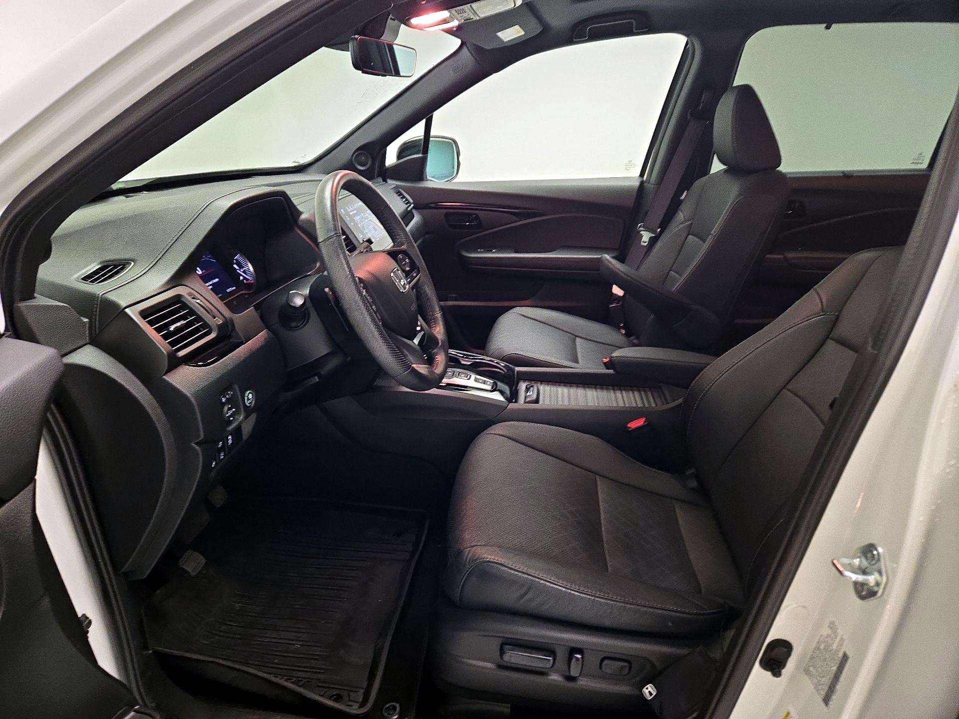 Thumbnail: 2022 Honda Passport - 11