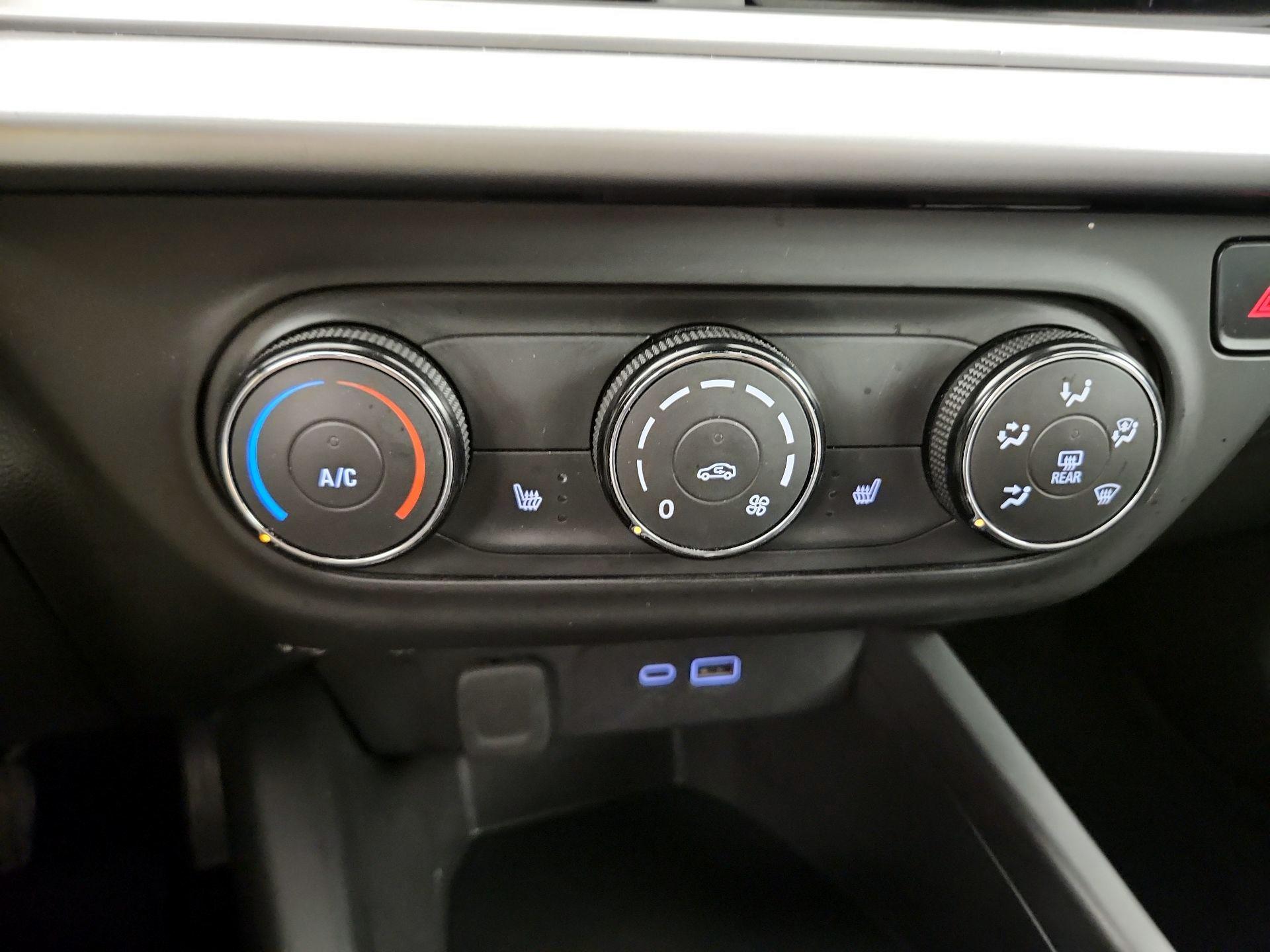 Thumbnail: 2024 Chevrolet Trax - 16