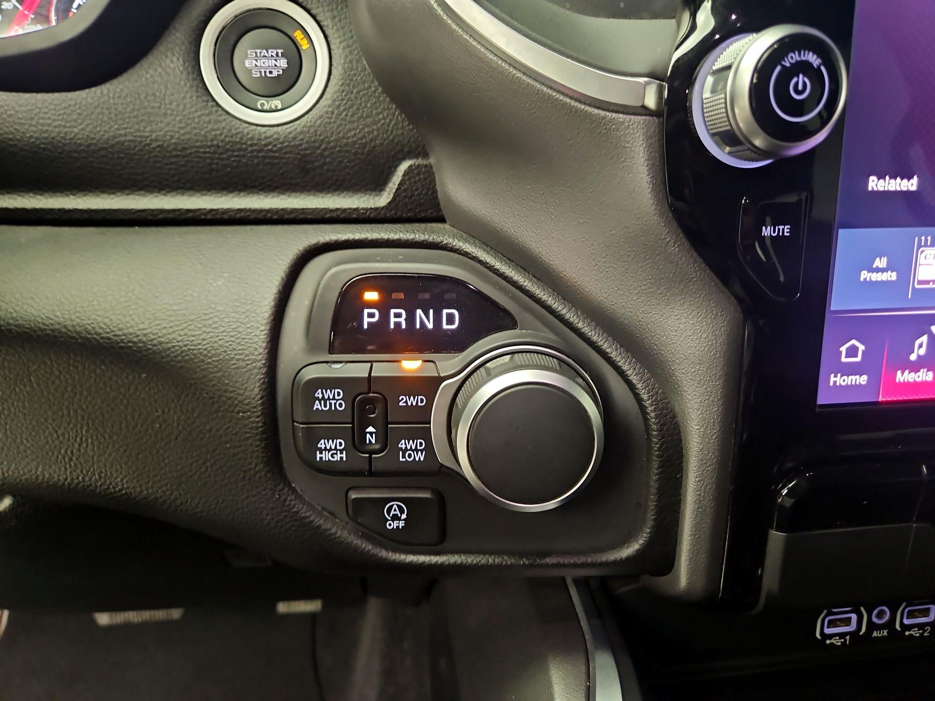 Thumbnail: 2025 RAM 1500 - 18