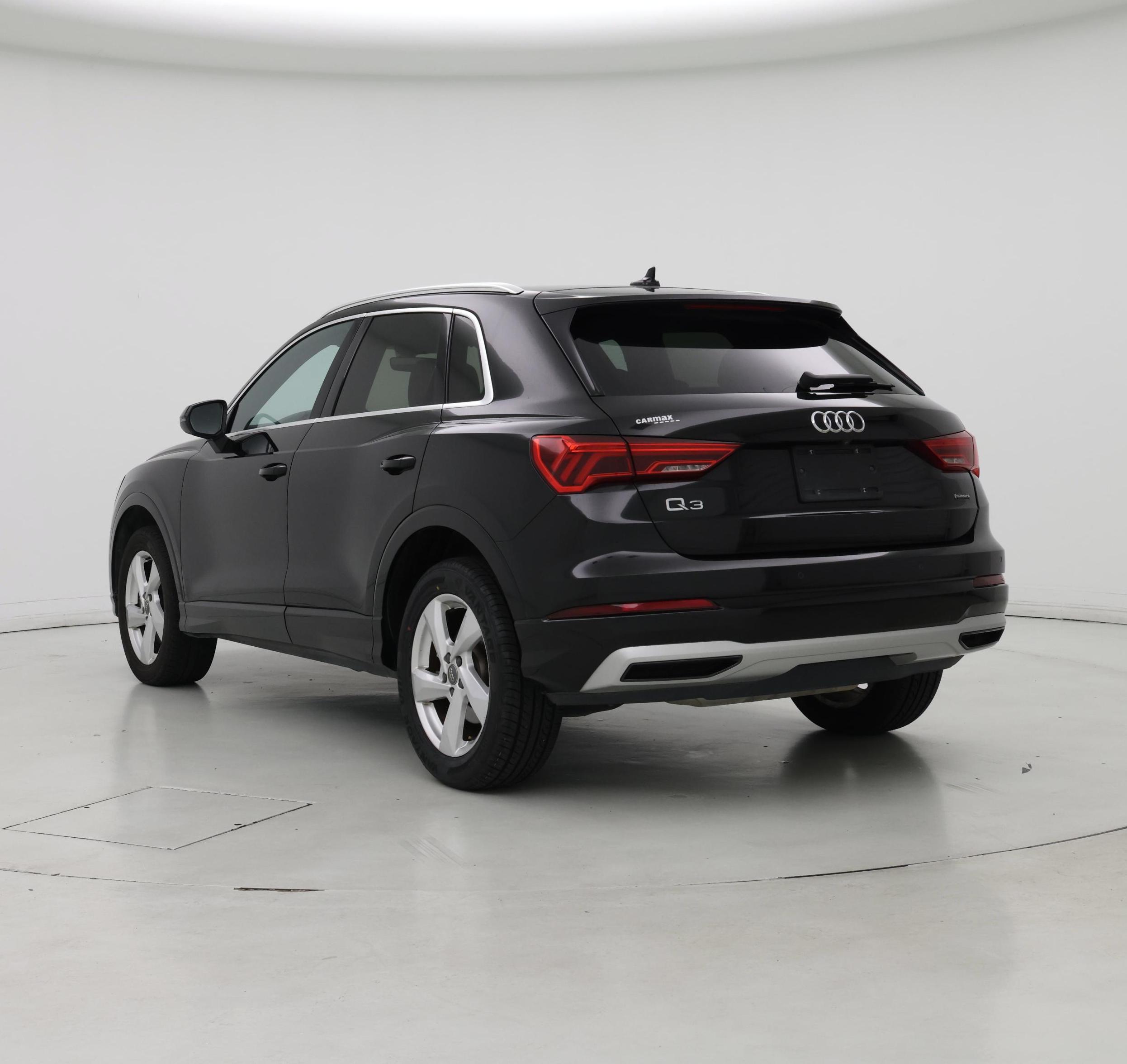 Thumbnail: 2020 Audi Q3 - 2