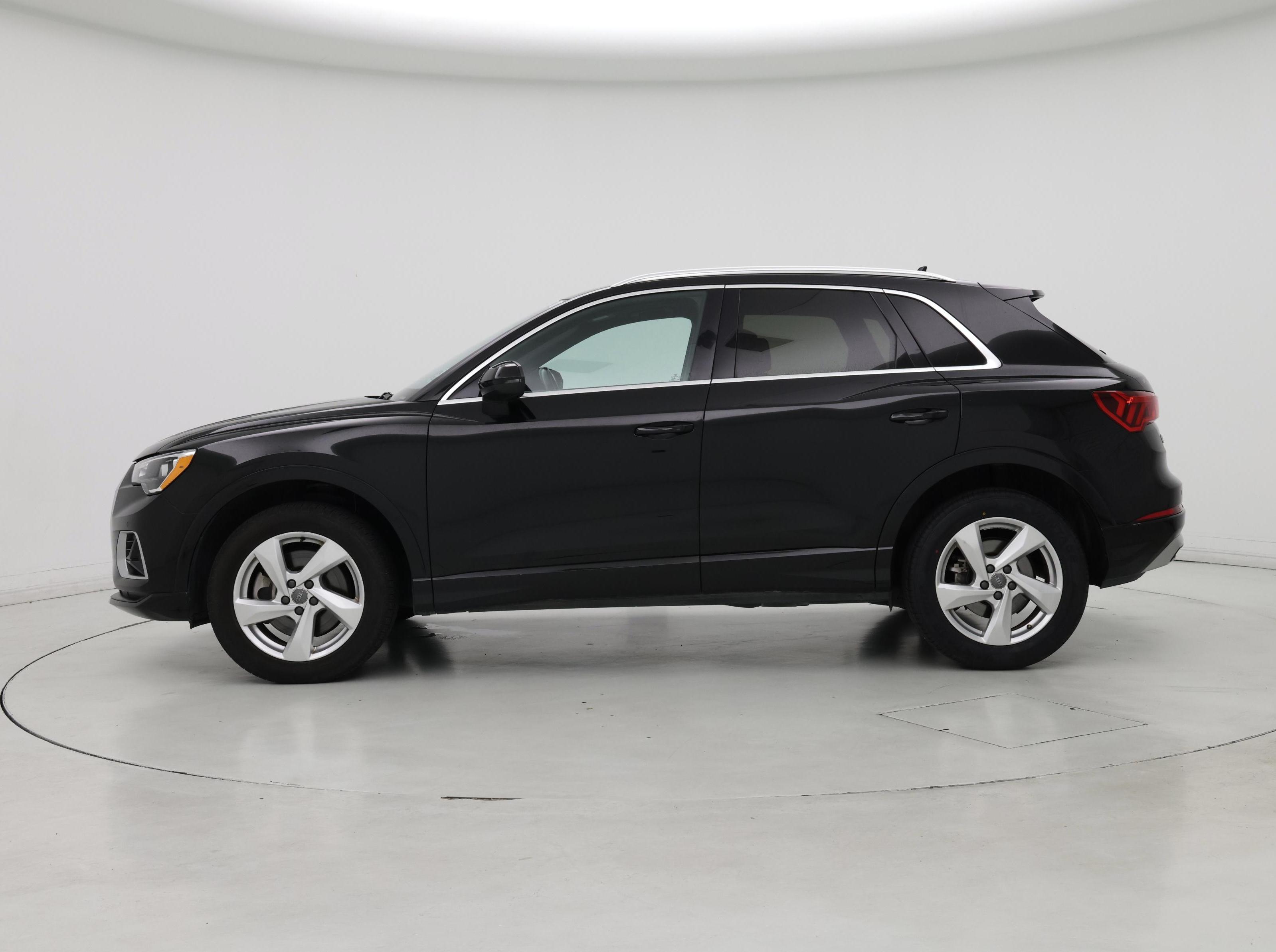 Thumbnail: 2020 Audi Q3 - 3