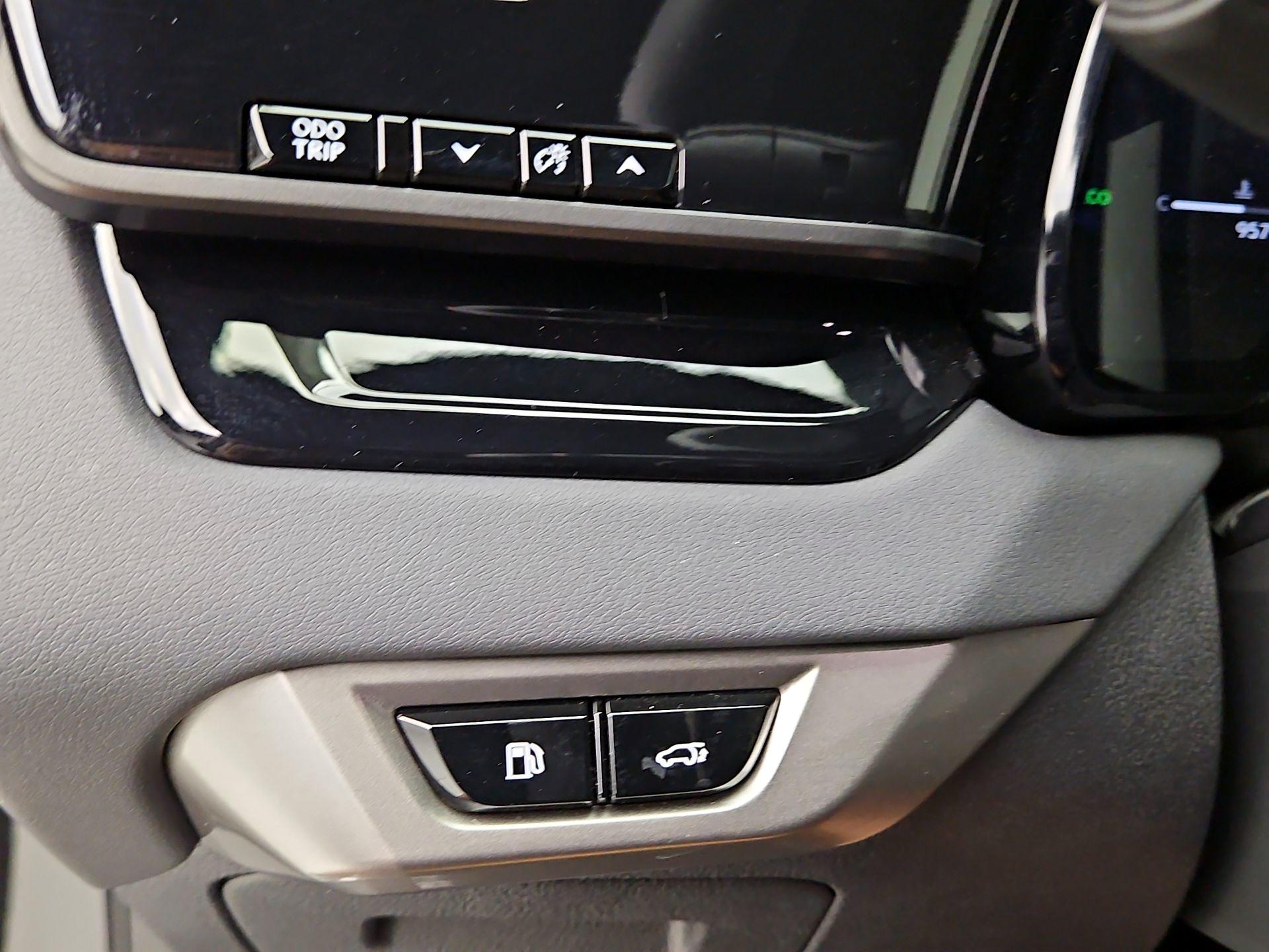 Thumbnail: 2025 Lexus RX - 13