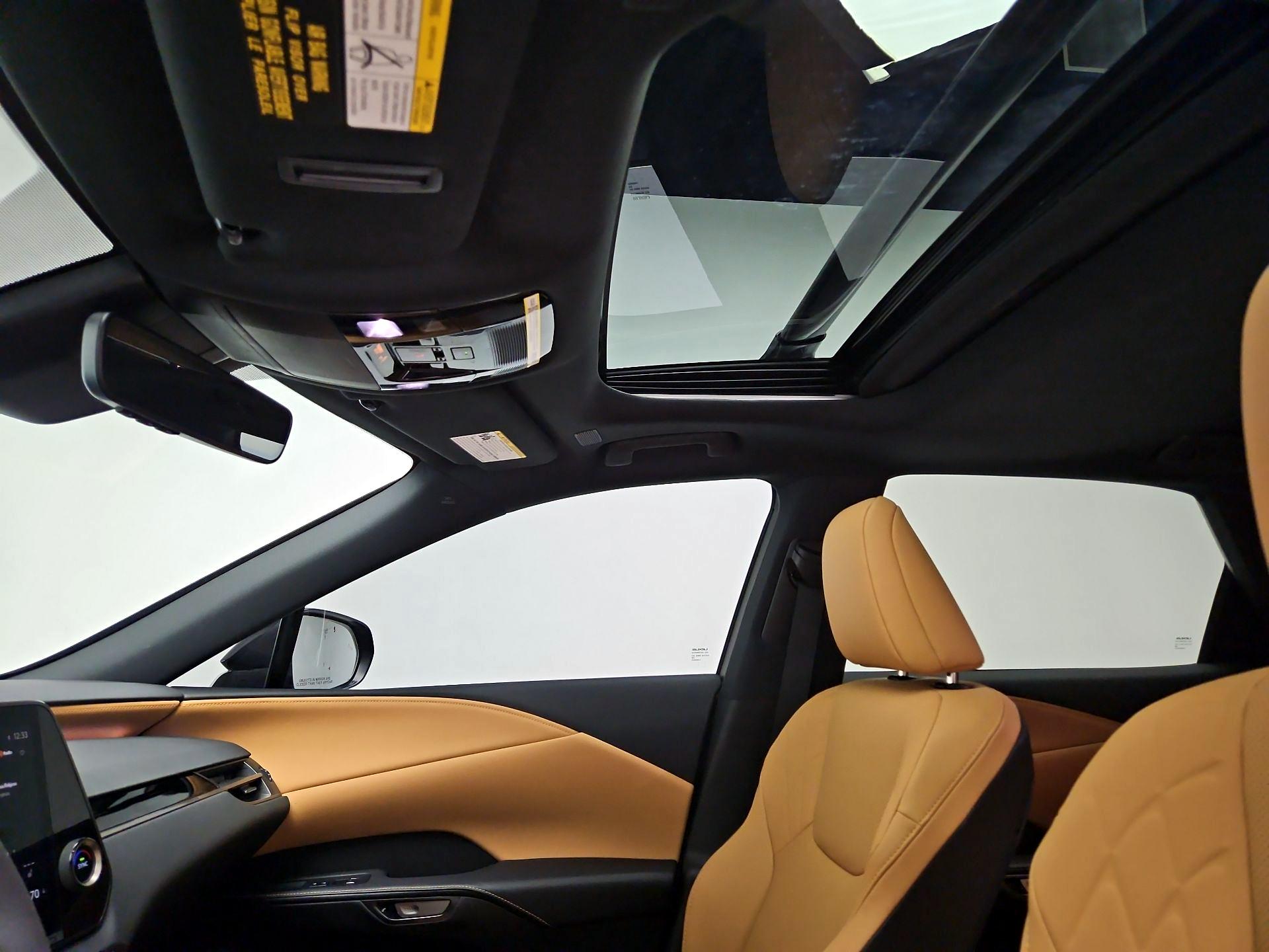 Thumbnail: 2025 Lexus RX - 19