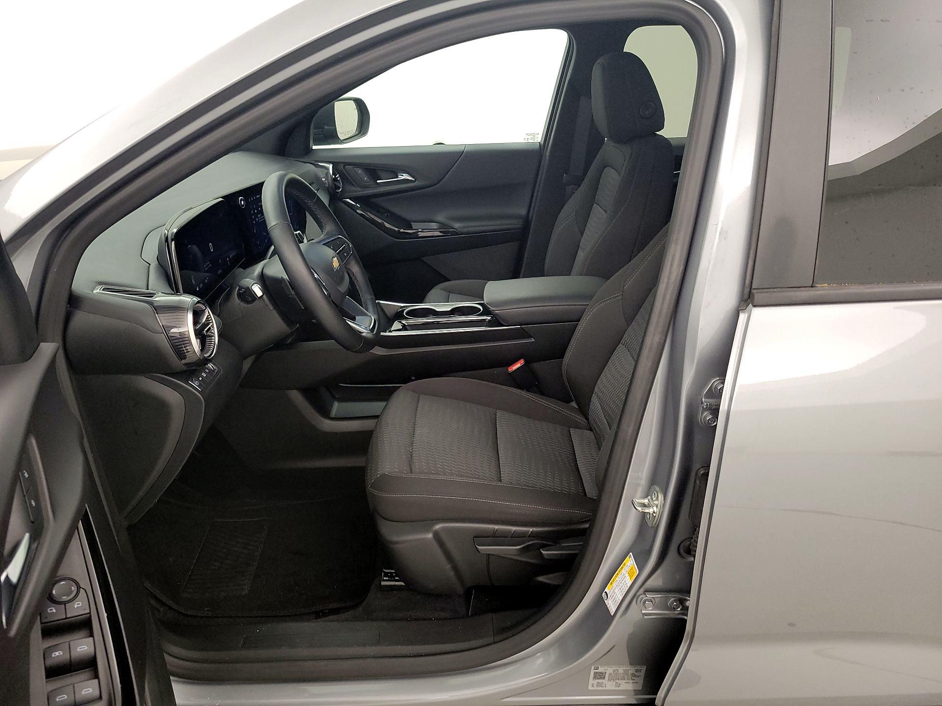 Thumbnail: 2025 Chevrolet Equinox - 11