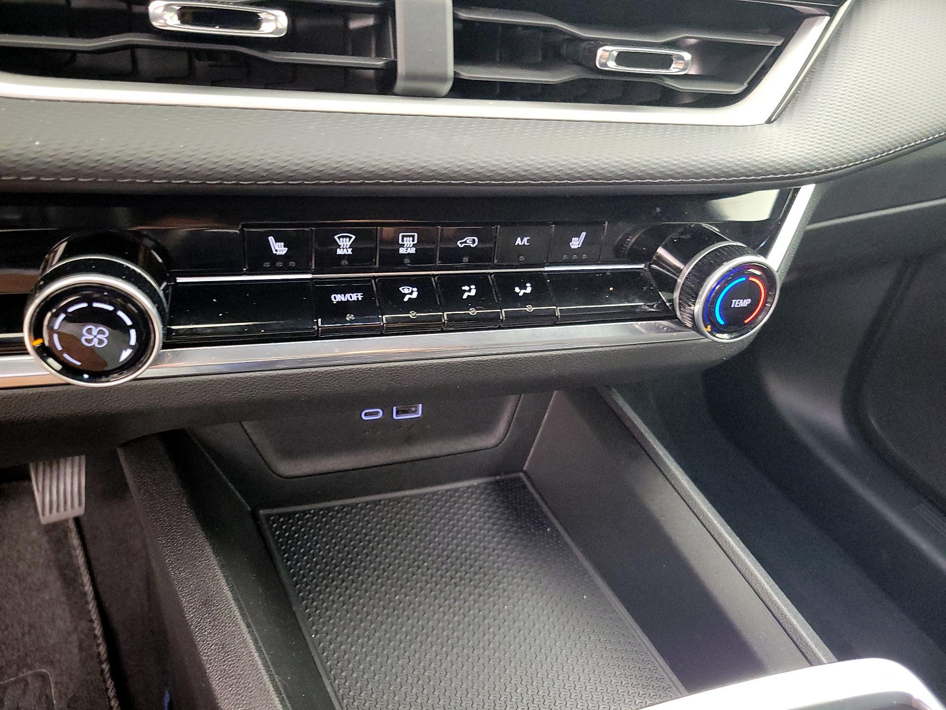 Thumbnail: 2025 Chevrolet Equinox - 17