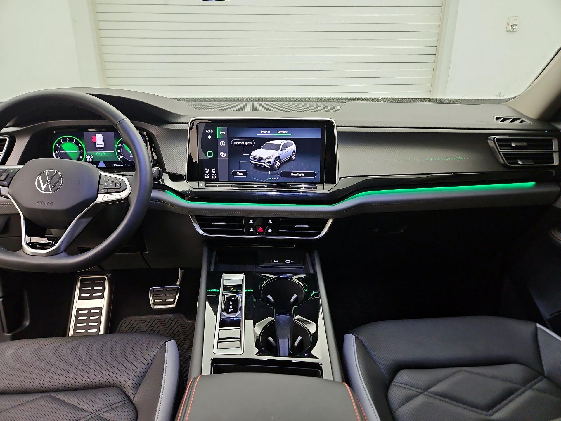 Thumbnail: 2025 Volkswagen Atlas - 9