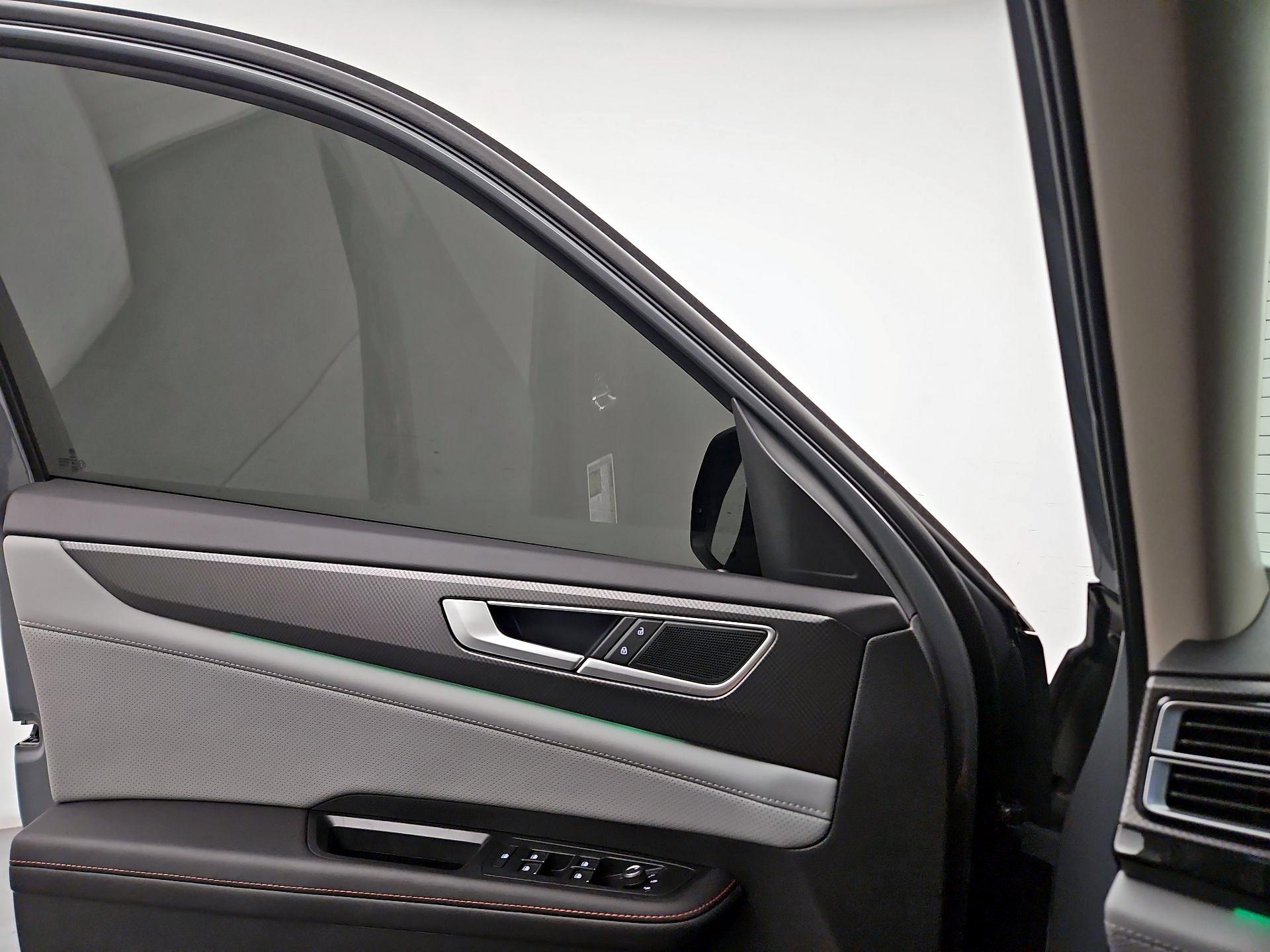 Thumbnail: 2025 Volkswagen Atlas - 12