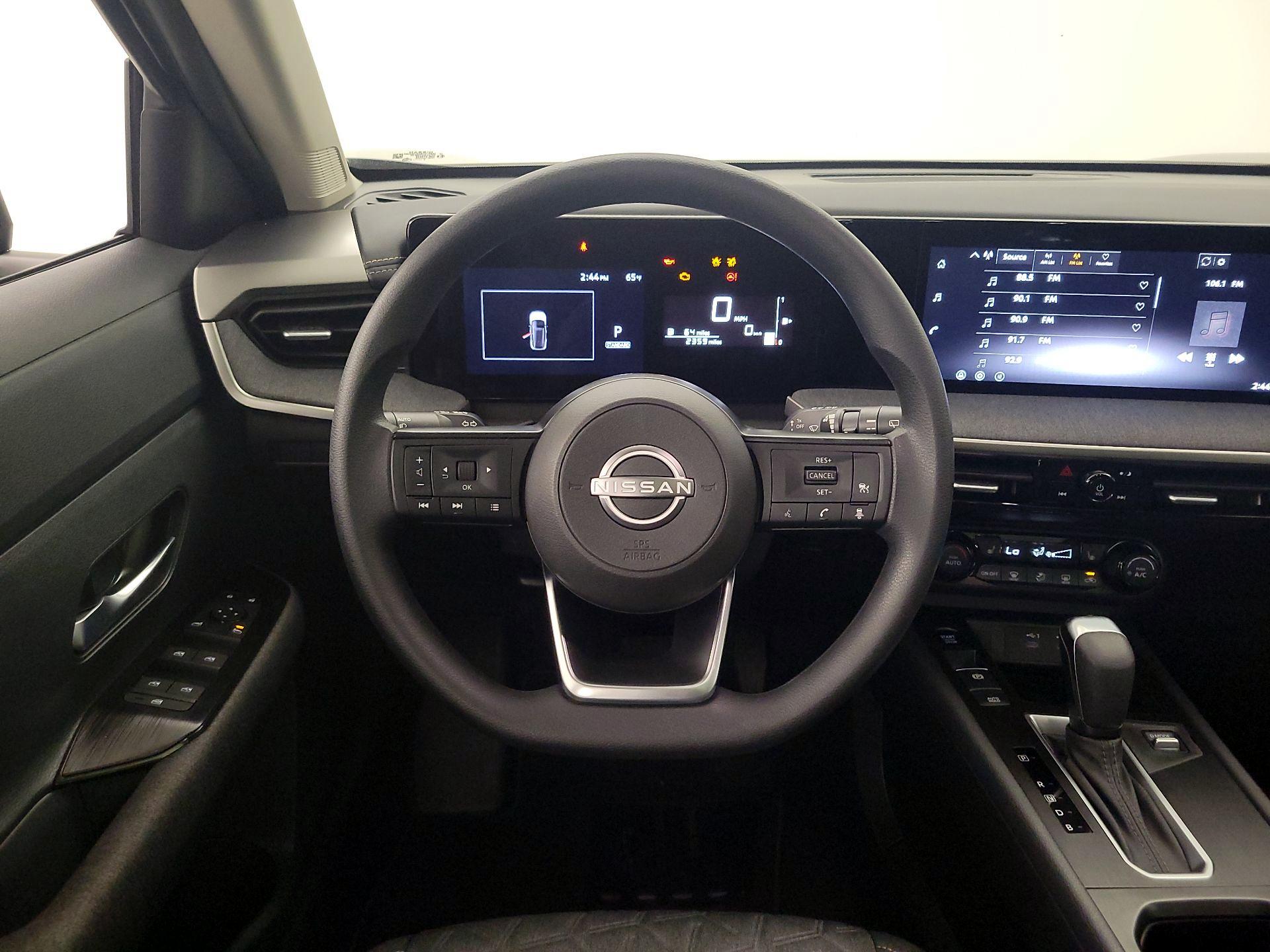 Thumbnail: 2026 Nissan Kicks - 10