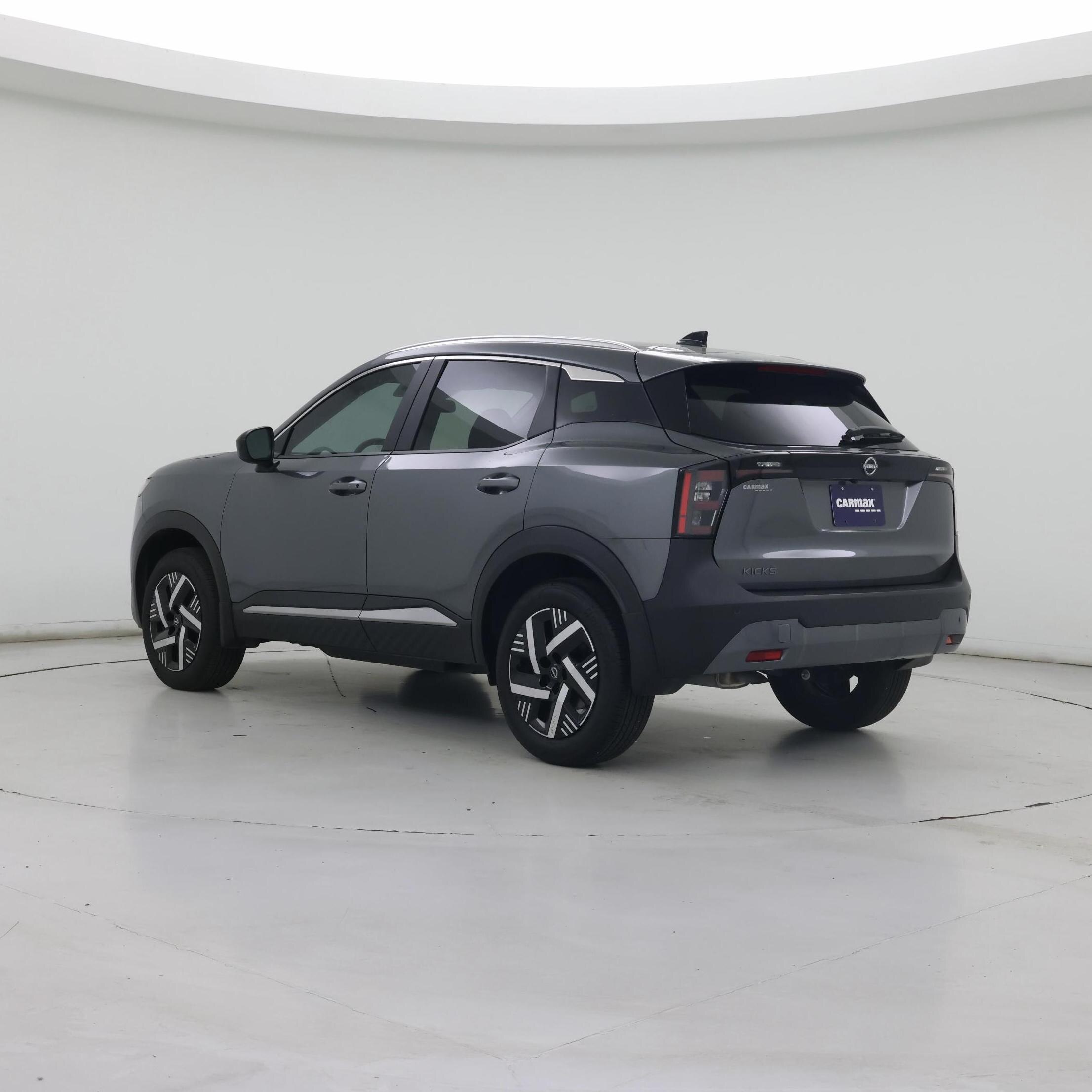 Thumbnail: 2026 Nissan Kicks - 2