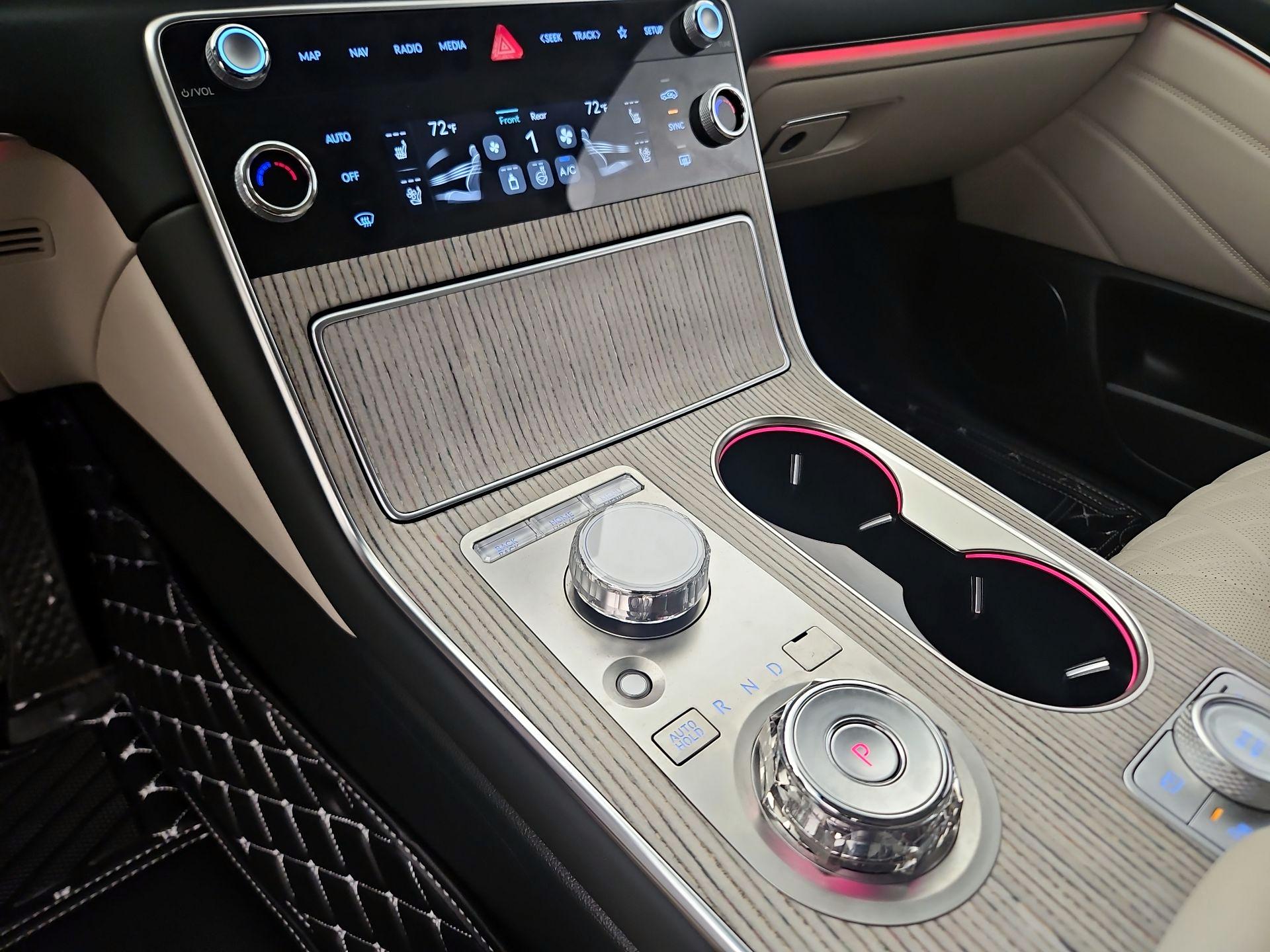 Thumbnail: 2025 Genesis GV80 - 15