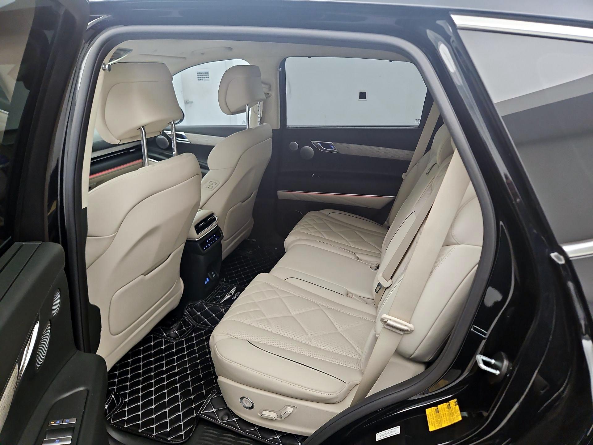 Thumbnail: 2025 Genesis GV80 - 16