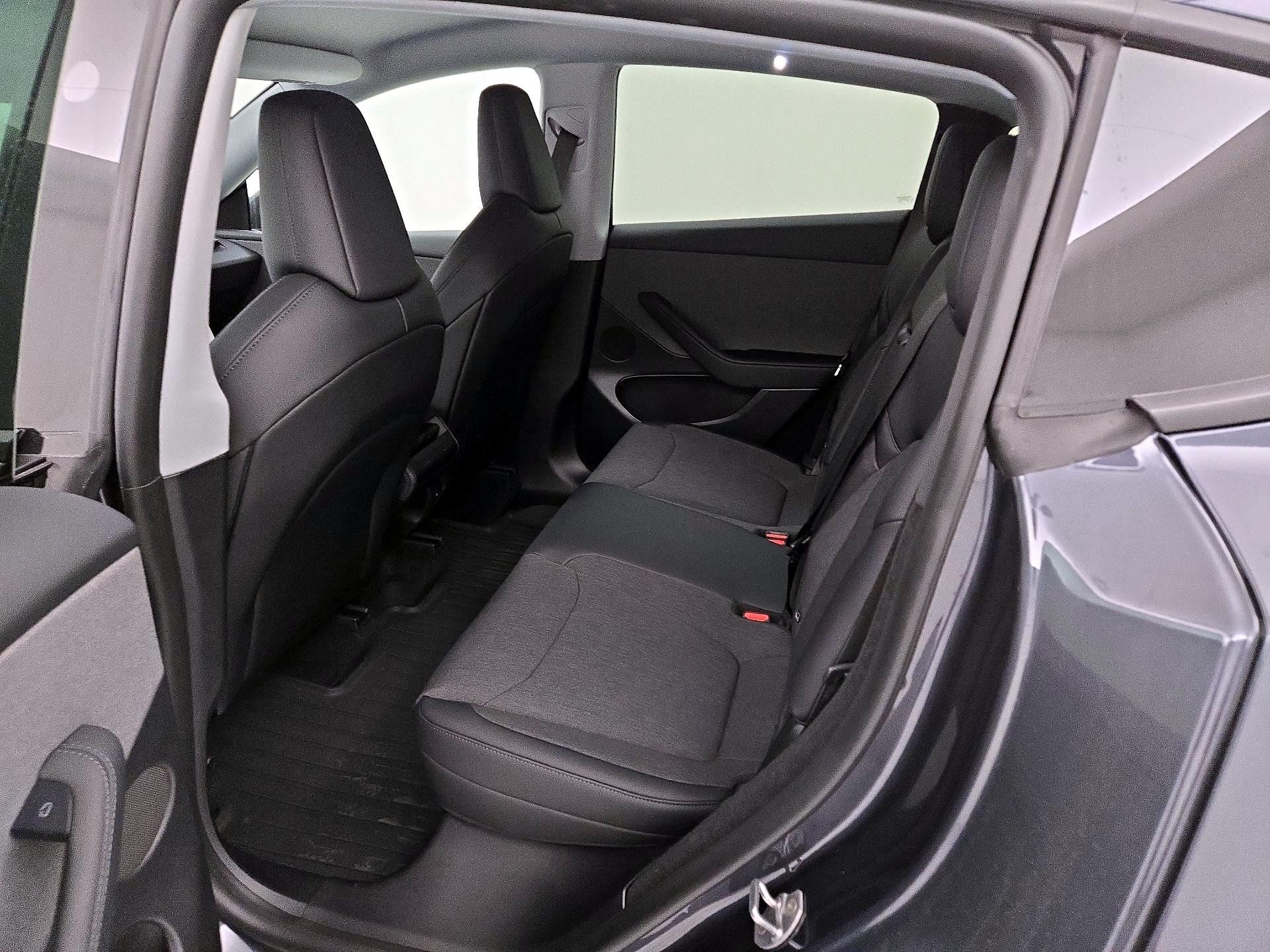 Thumbnail: 2026 Tesla Model Y - 19