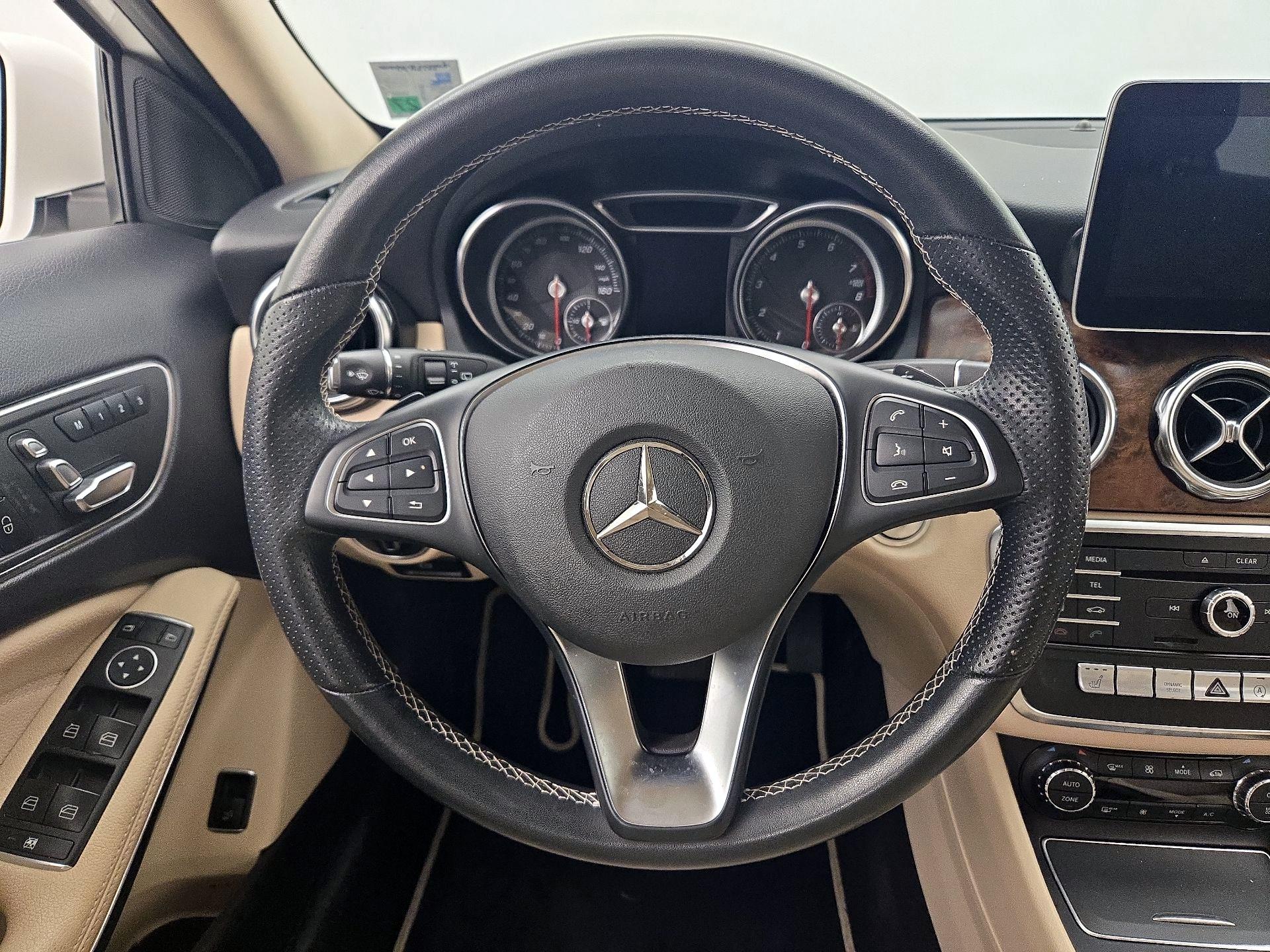 Thumbnail: 2019 Mercedes-Benz GLA - 10