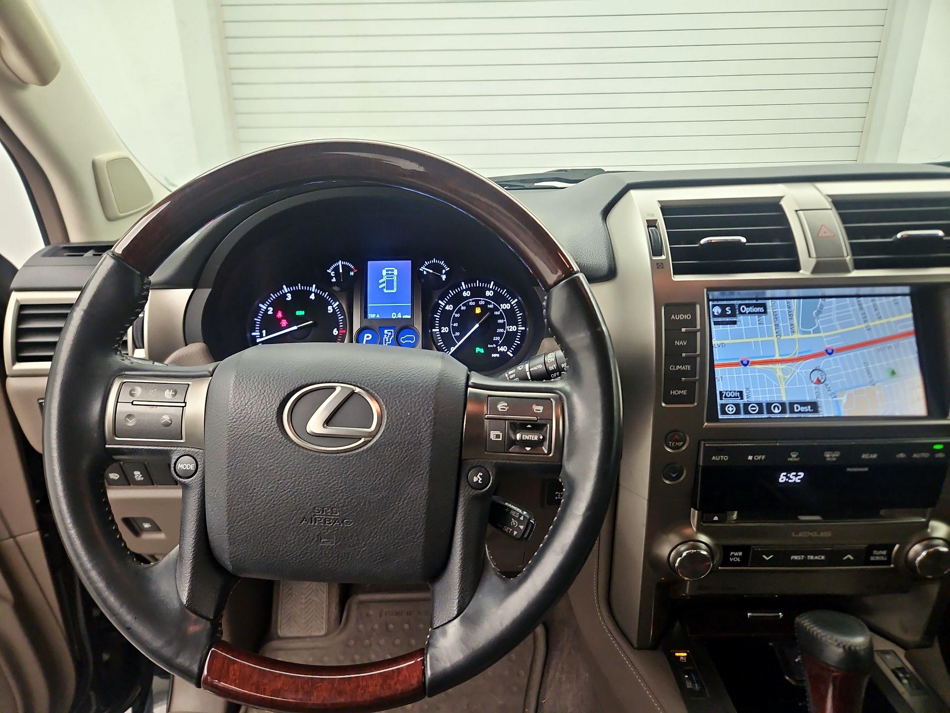 Thumbnail: 2014 Lexus GX - 10