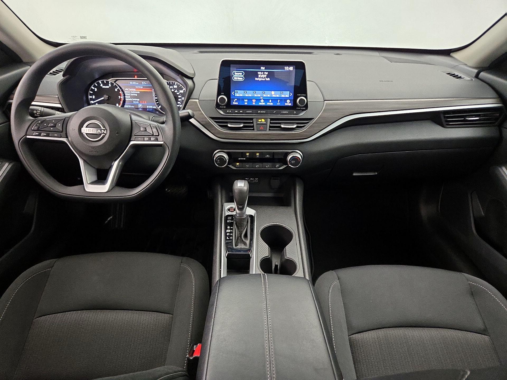 Thumbnail: 2025 Nissan Altima - 9