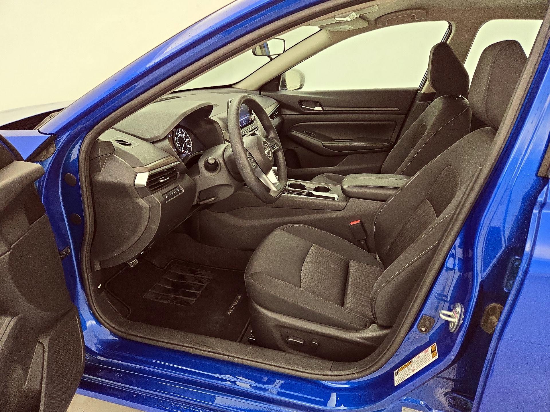 Thumbnail: 2025 Nissan Altima - 11