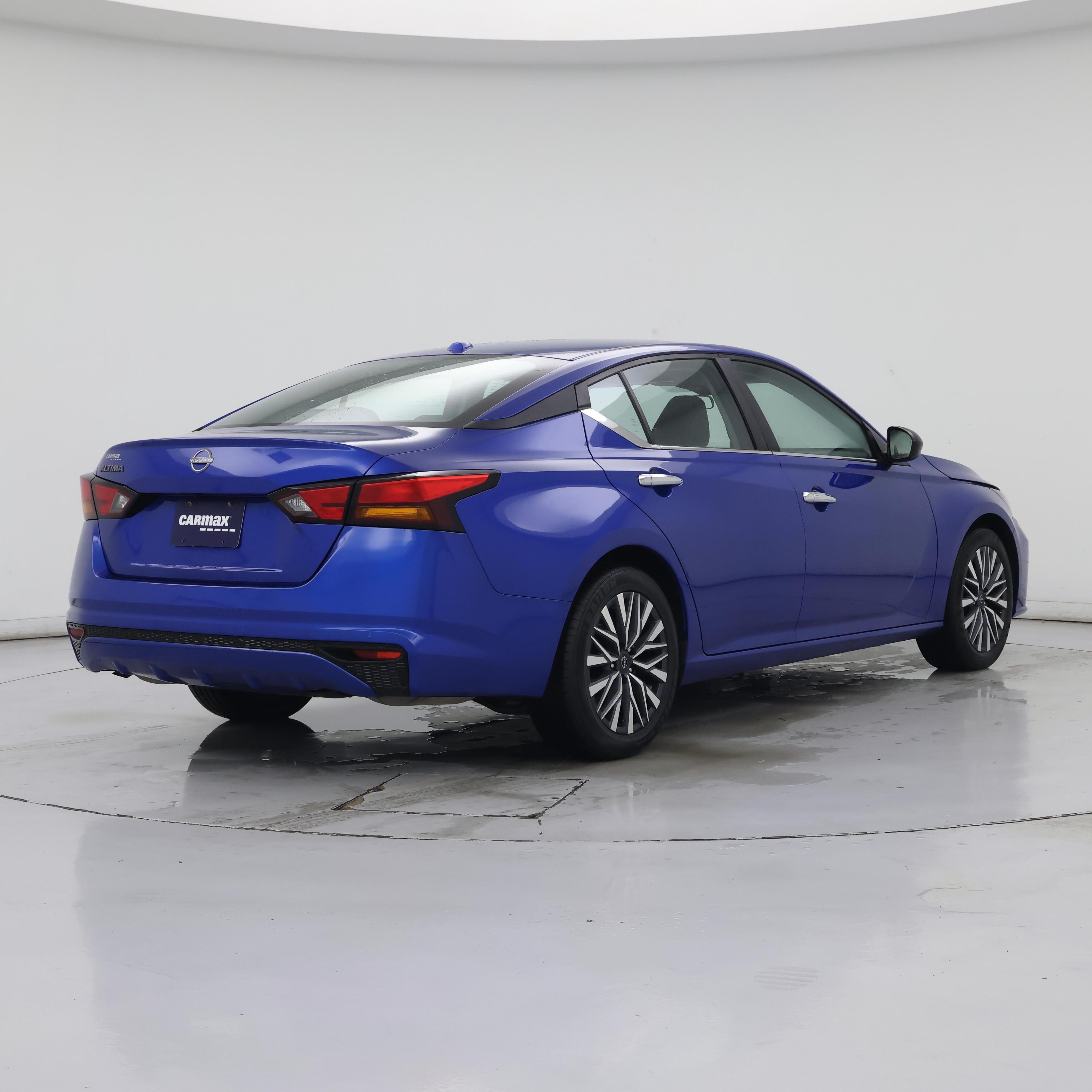 Thumbnail: 2025 Nissan Altima - 8