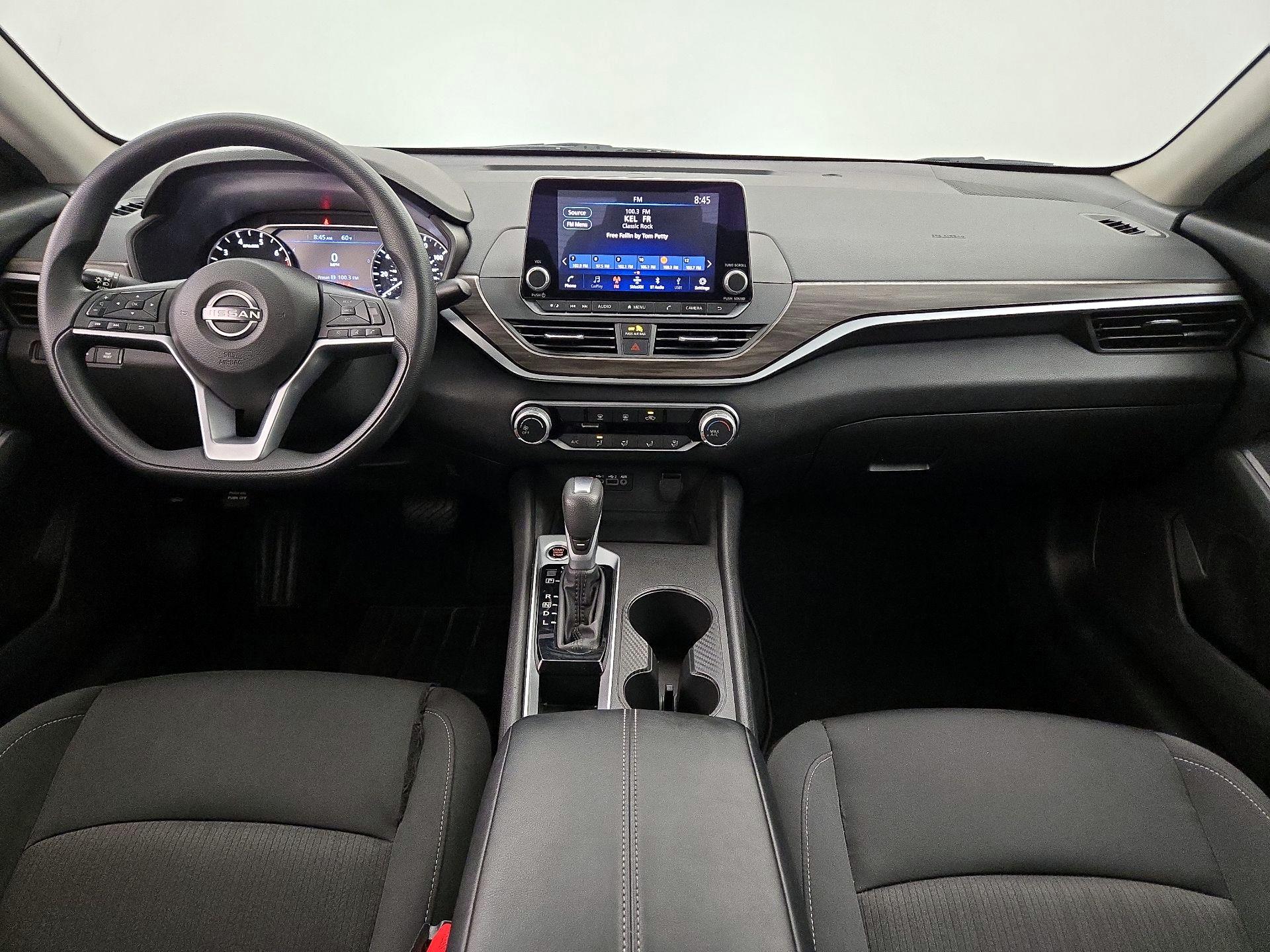 Thumbnail: 2025 Nissan Altima - 9