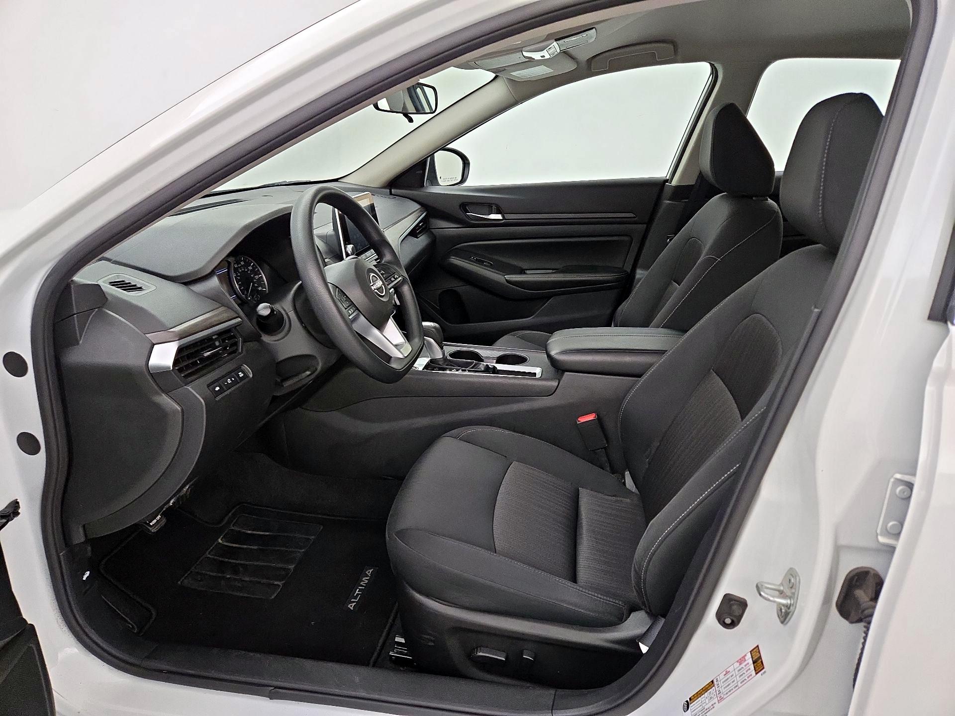 Thumbnail: 2025 Nissan Altima - 11