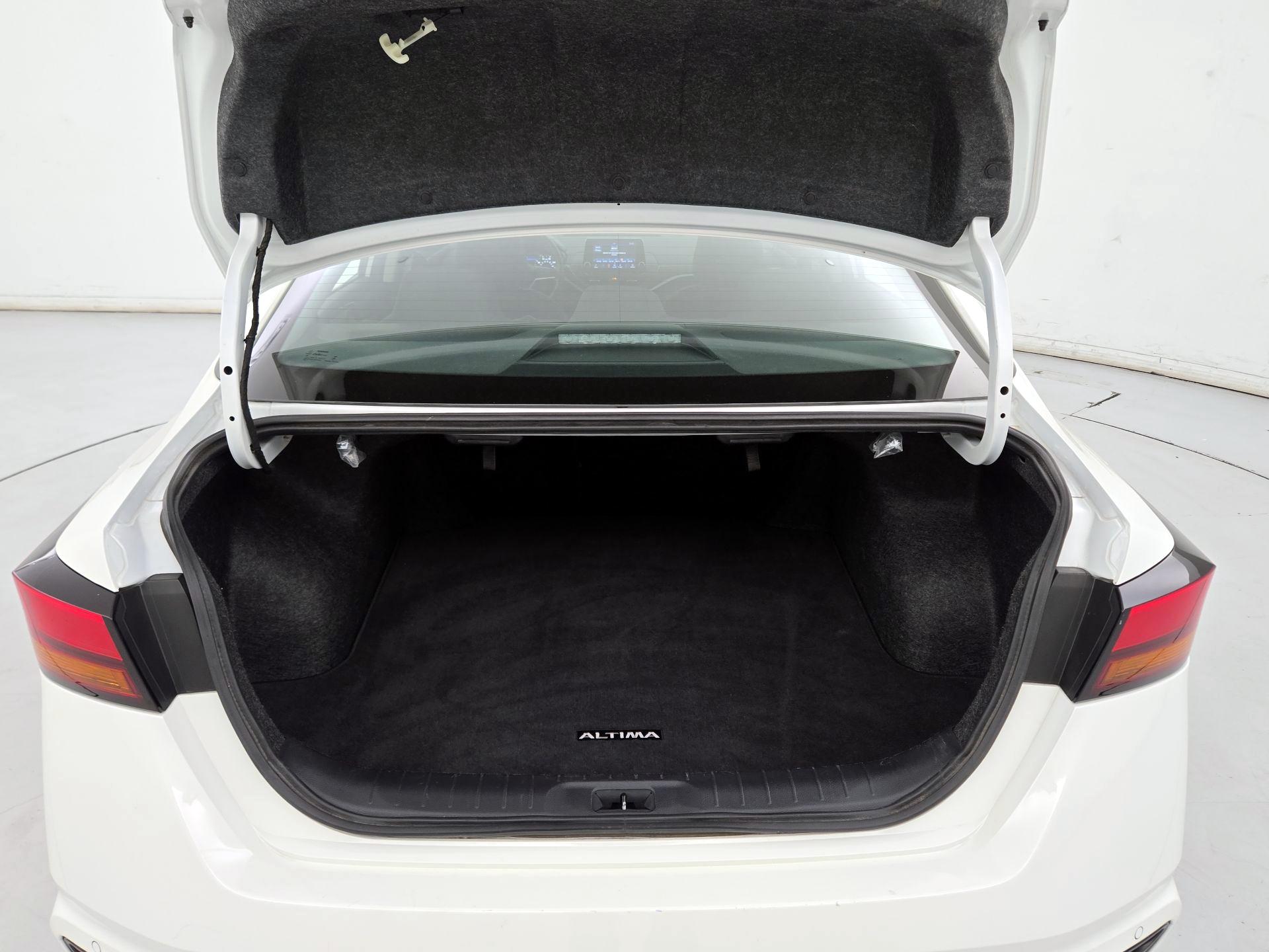 Thumbnail: 2025 Nissan Altima - 20