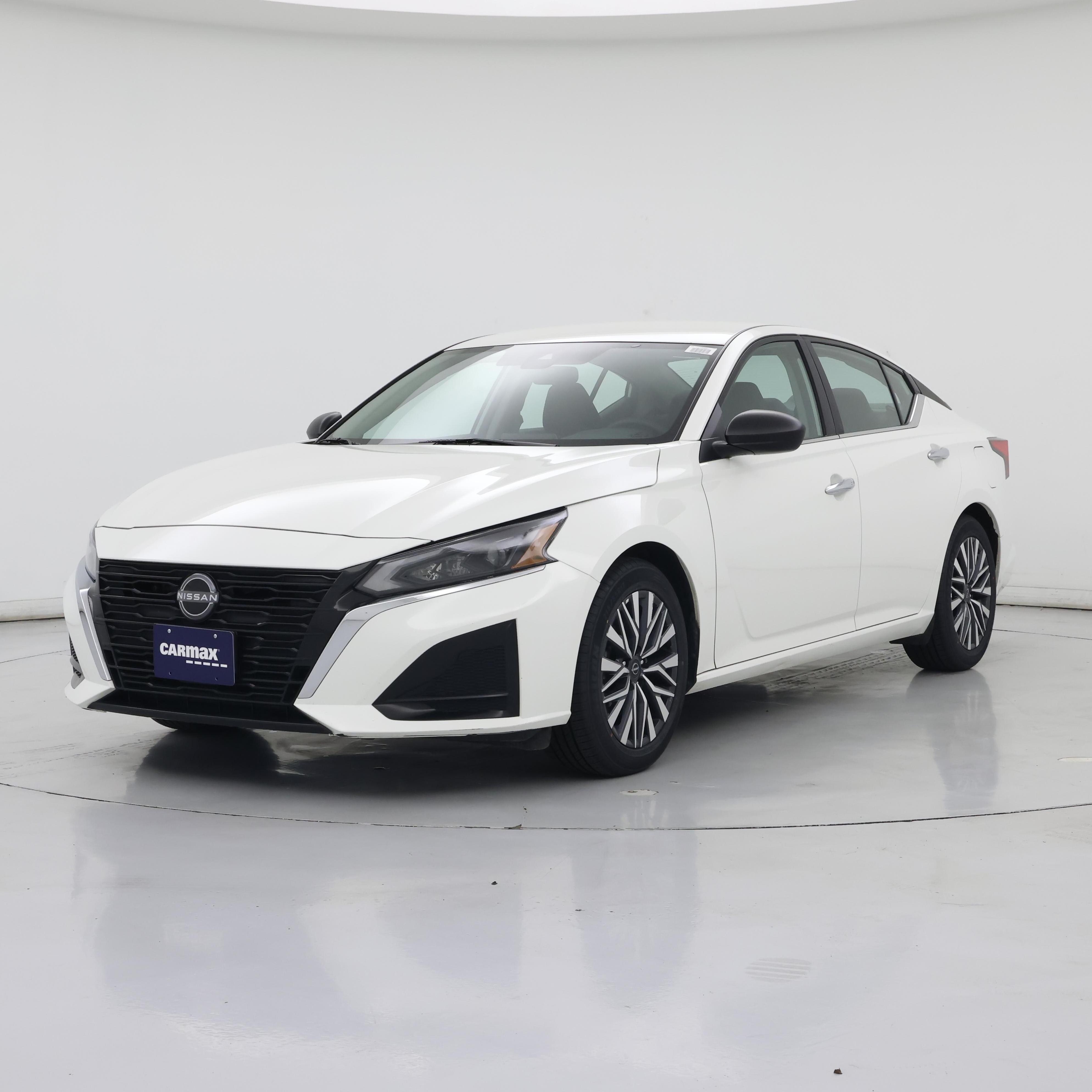 Thumbnail: 2025 Nissan Altima - 4