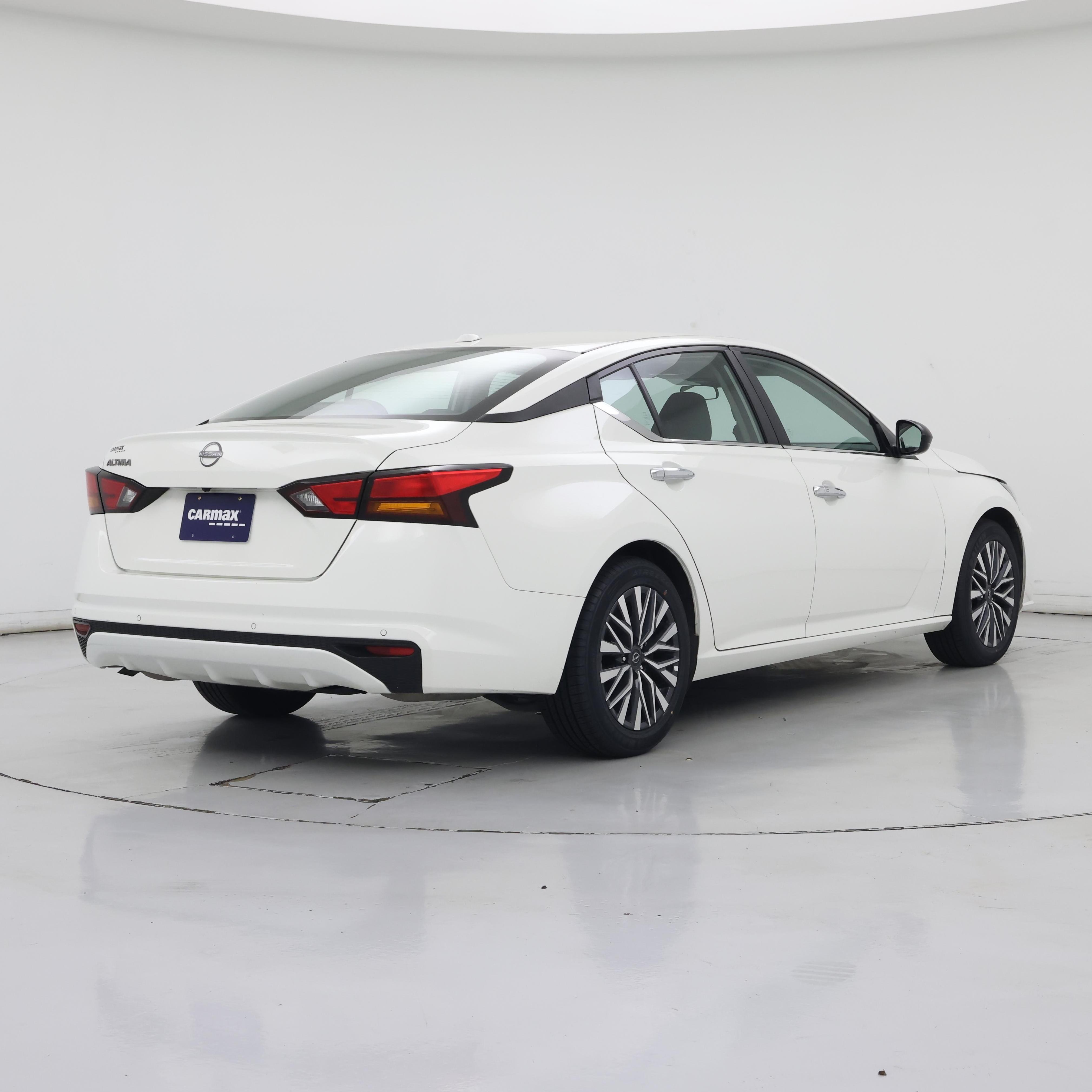 Thumbnail: 2025 Nissan Altima - 8