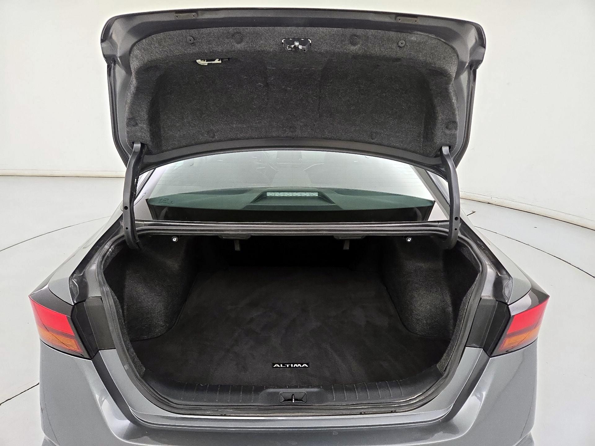 Thumbnail: 2025 Nissan Altima - 20