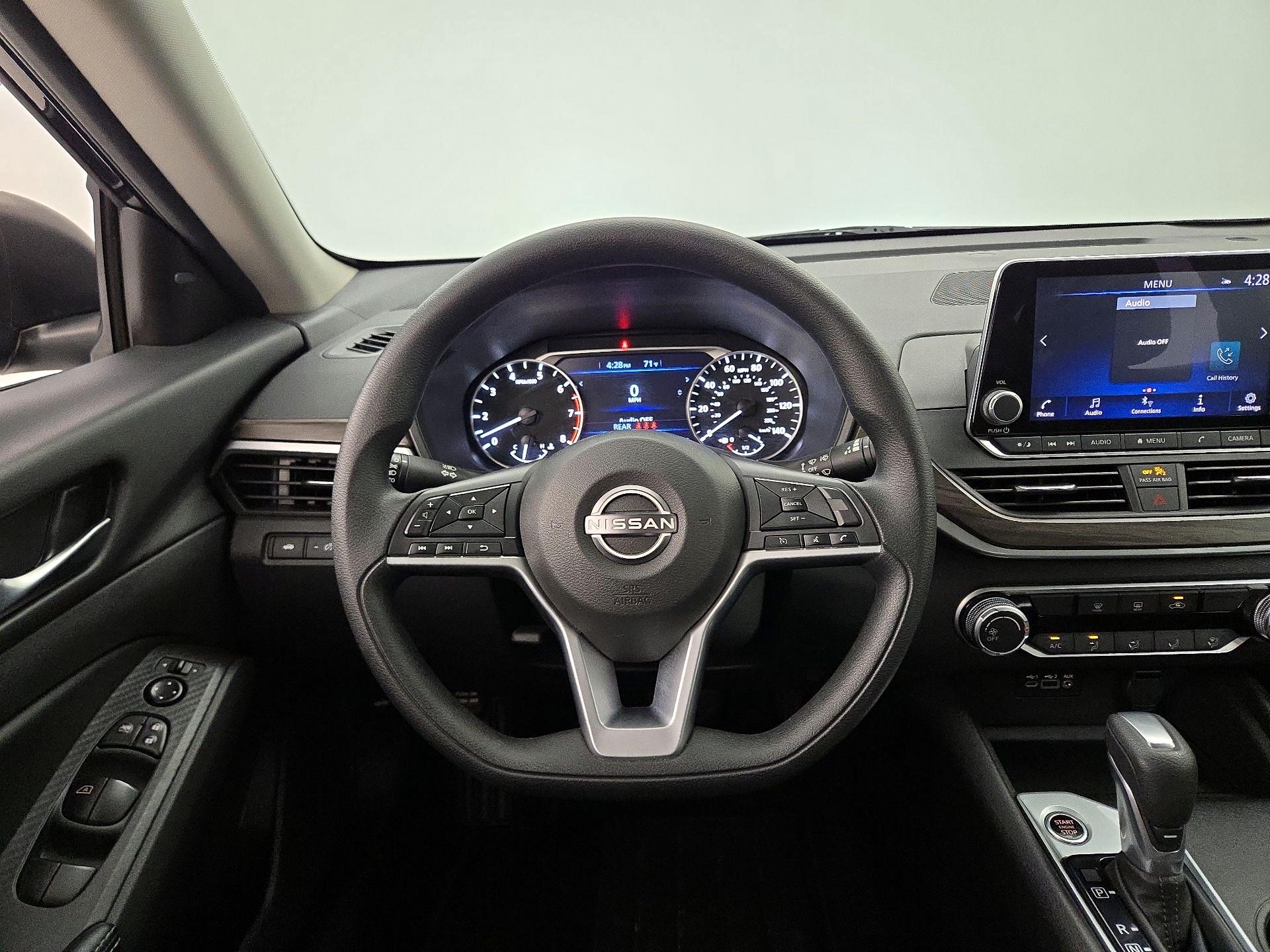 Thumbnail: 2025 Nissan Altima - 10
