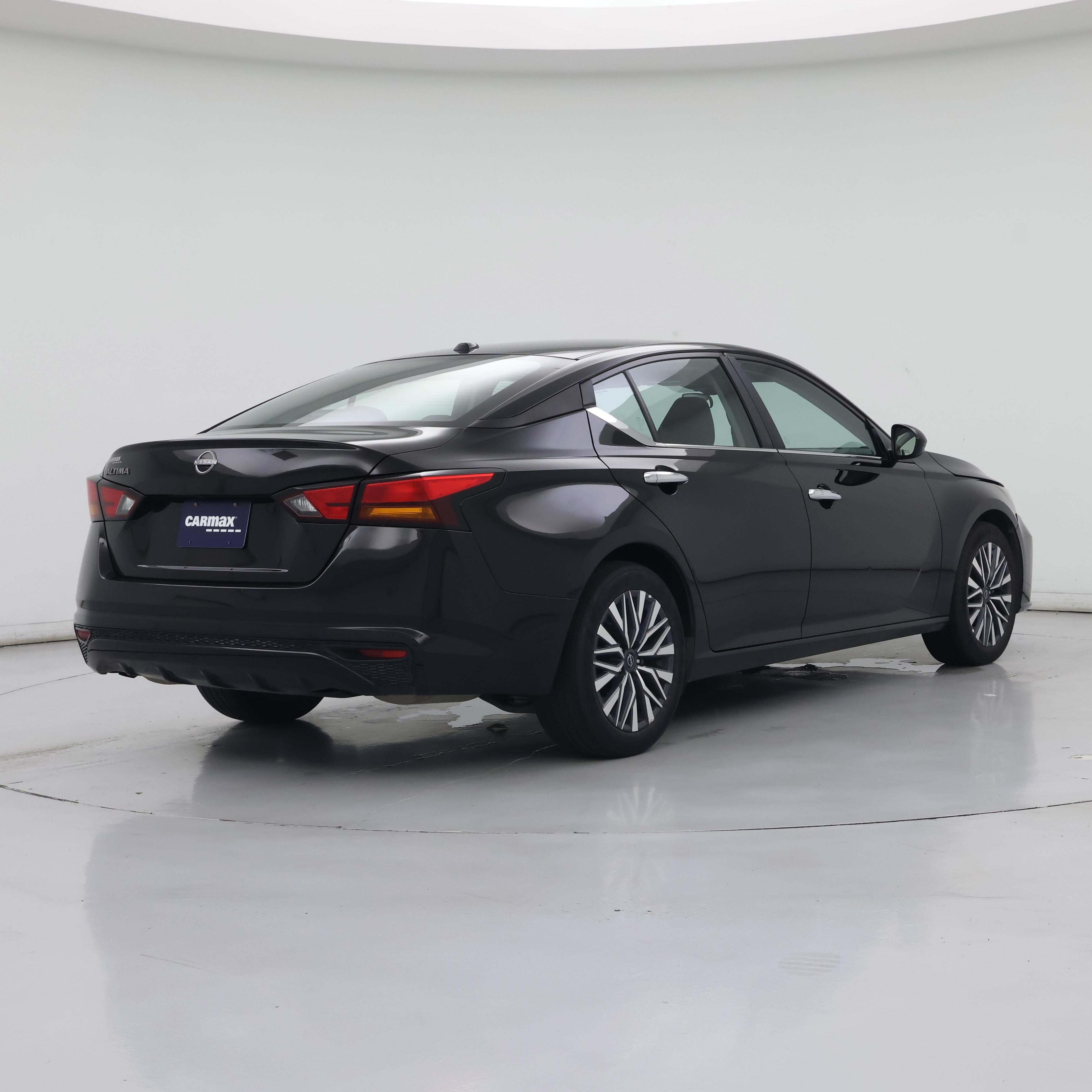 Thumbnail: 2025 Nissan Altima - 8
