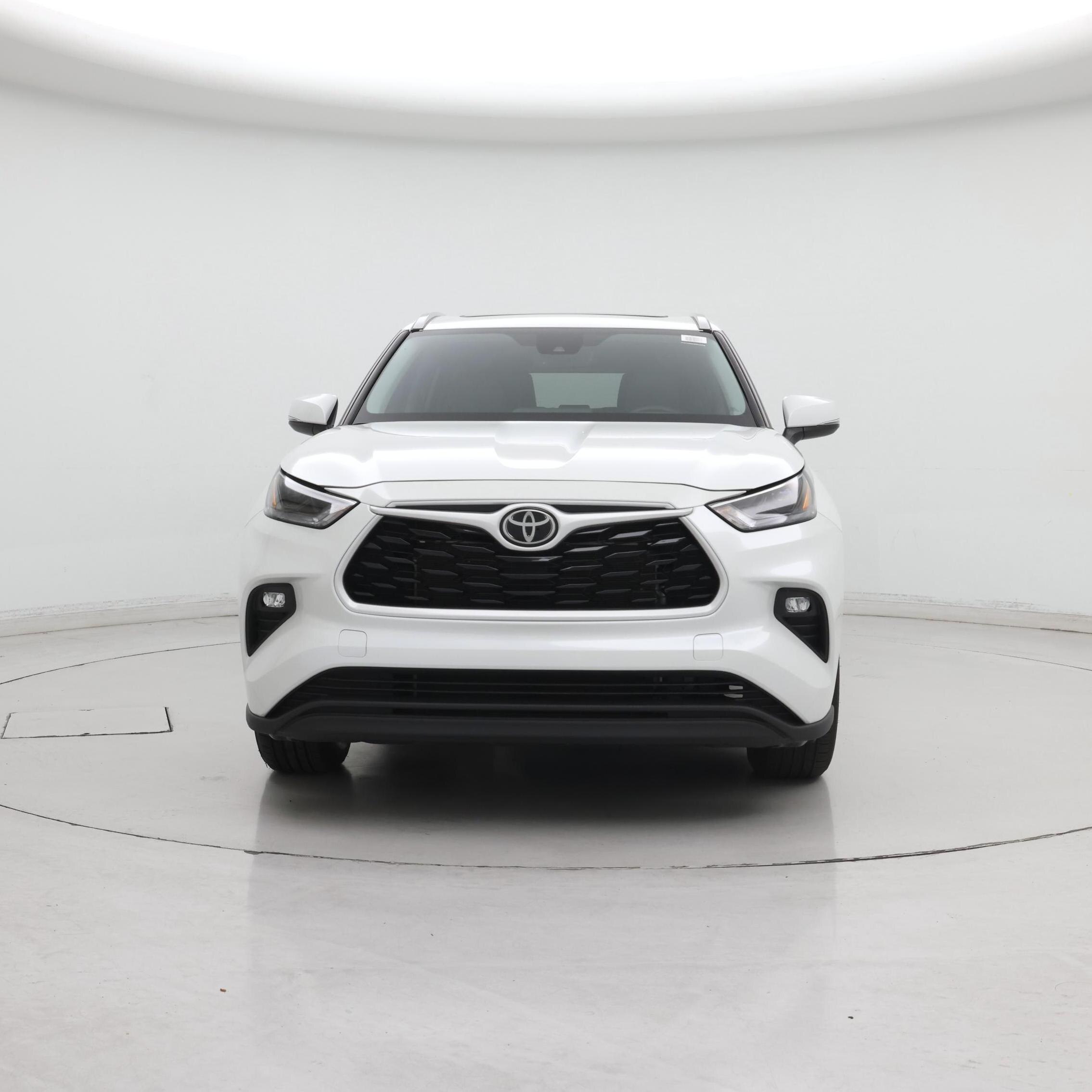Thumbnail: 2023 Toyota Highlander - 5