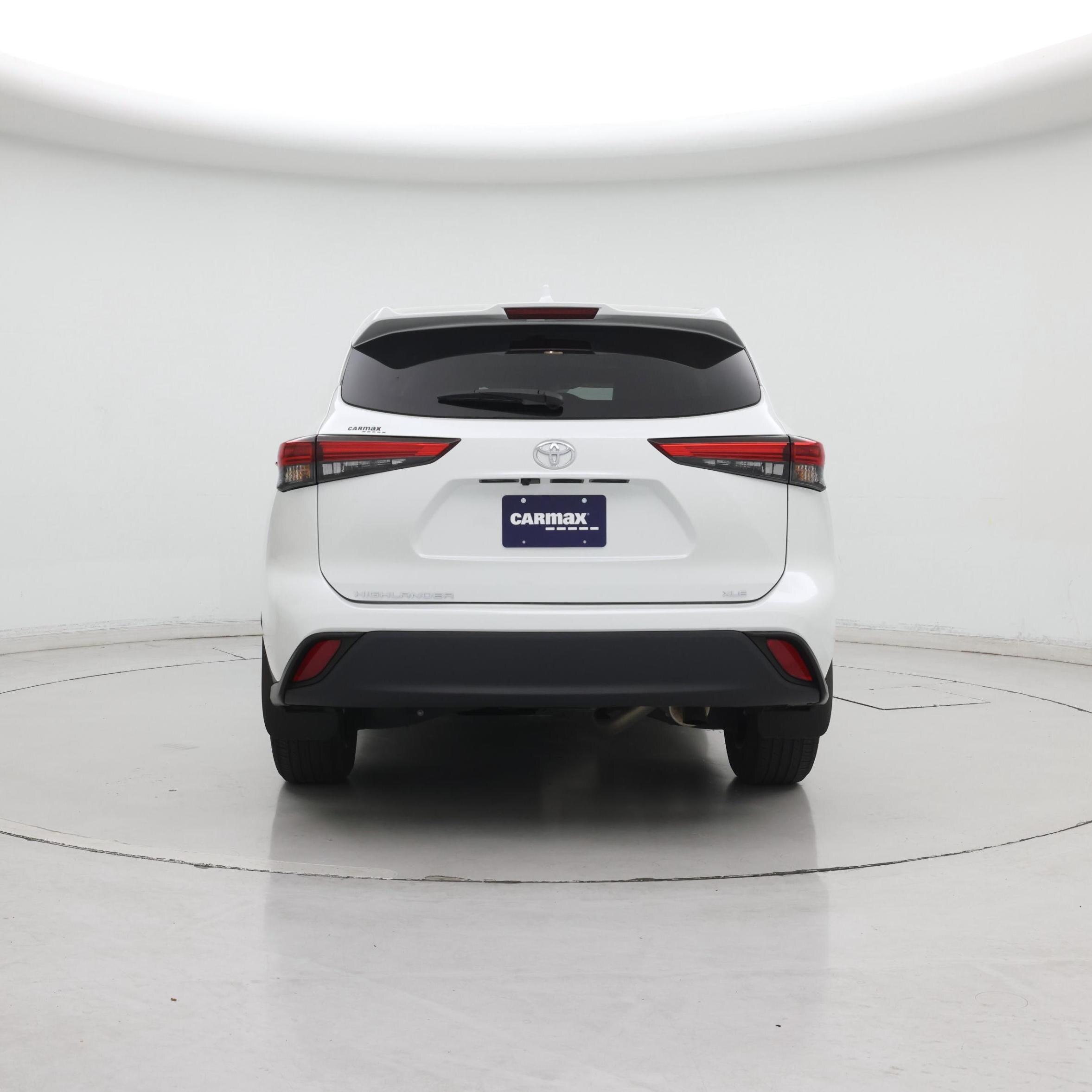 Thumbnail: 2023 Toyota Highlander - 6